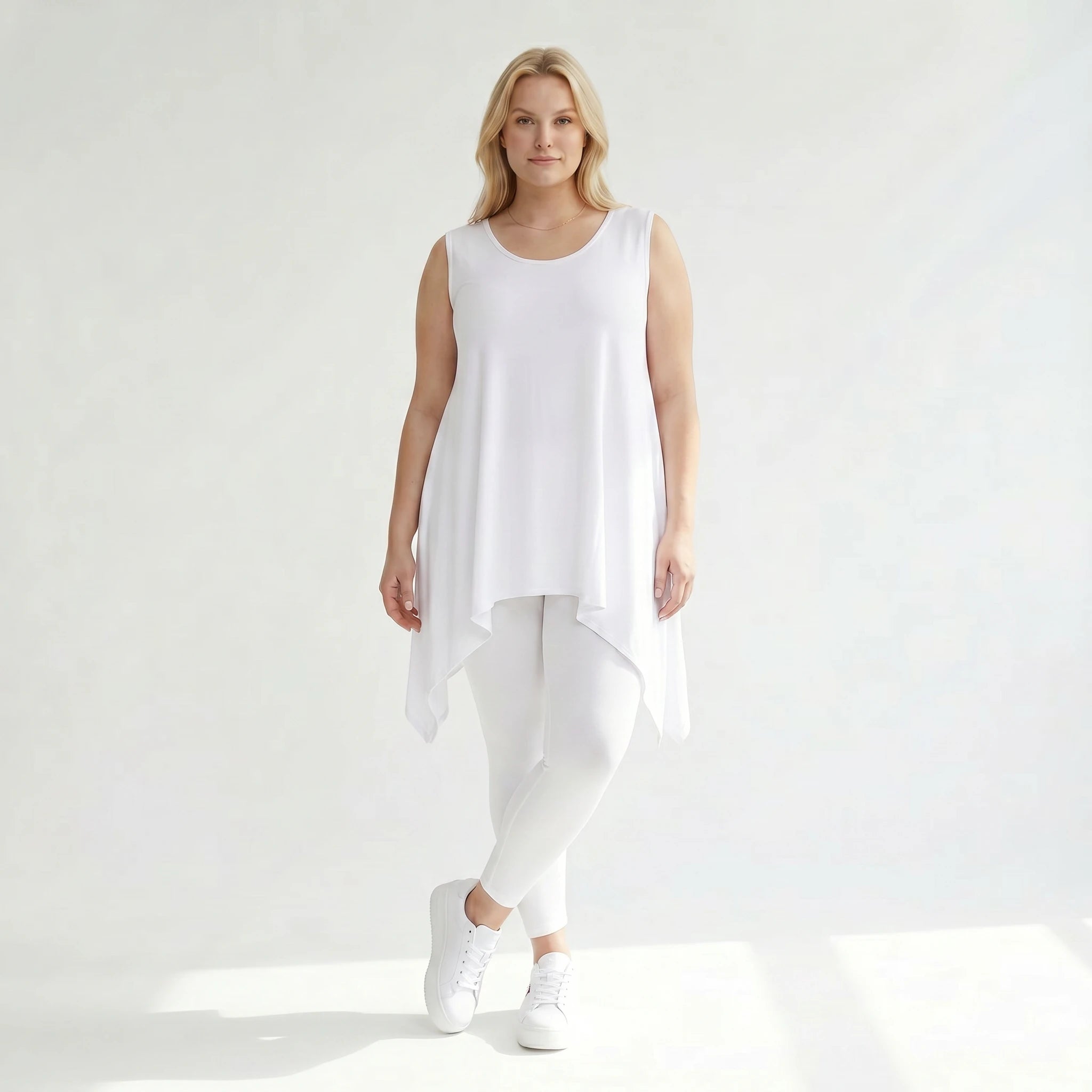 Zipfel Top von AKH Fashion aus Viskose, 1312.01975, Weiß, Schick, Modern, Bequem