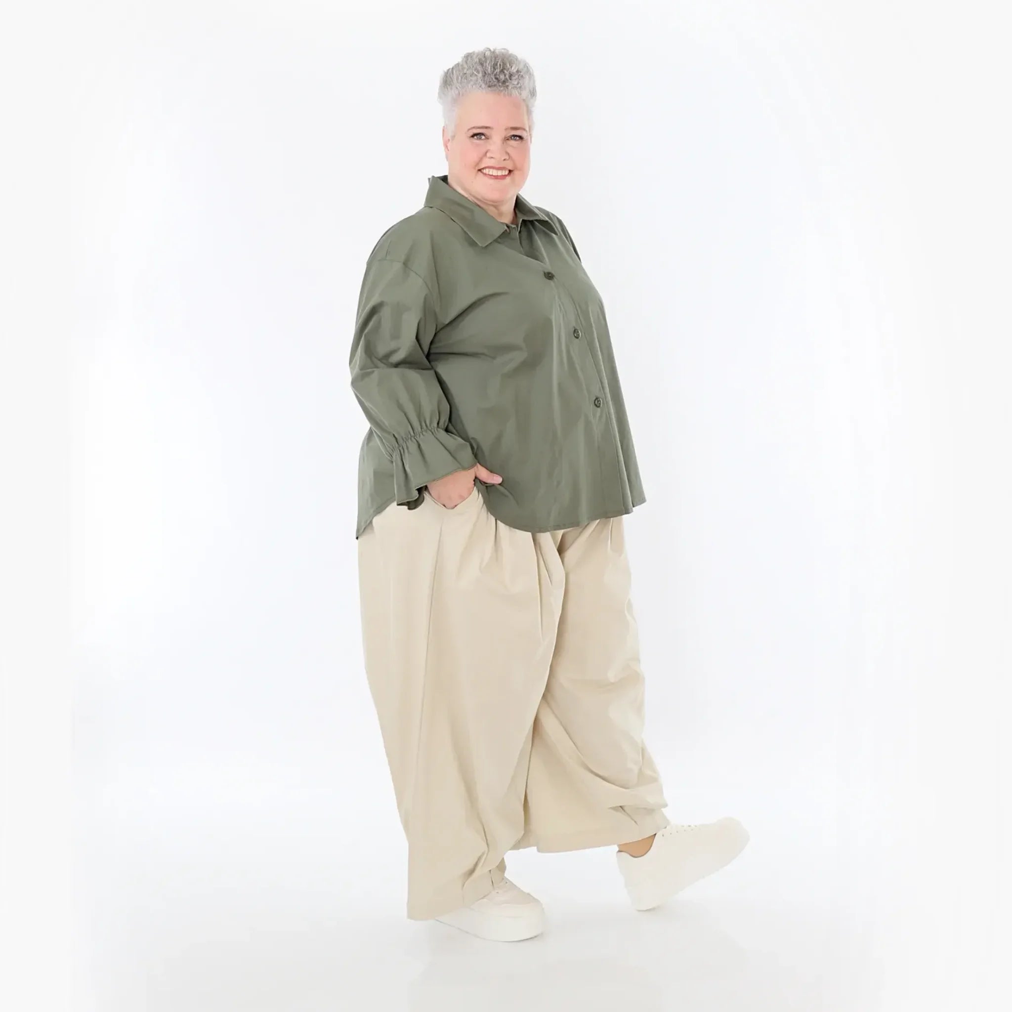 AKH Fashion Bluse in gerundeter Form, aus Baumwolle, 1482.07062, Khaki, Ausgefallen