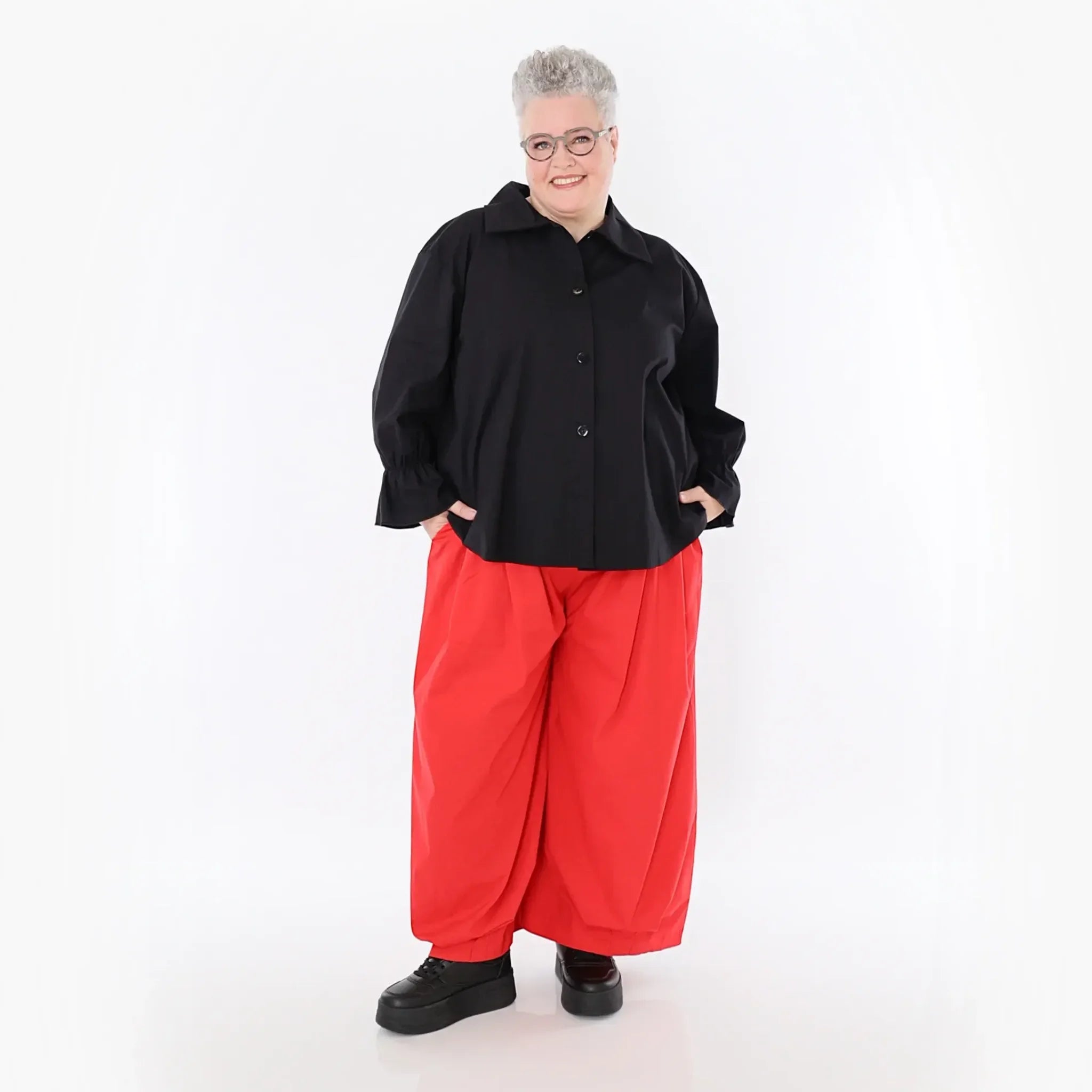  AKH Fashion Bluse in gerundeter Form, aus Baumwolle, 1482.07062, Schwarz, Ausgefallen