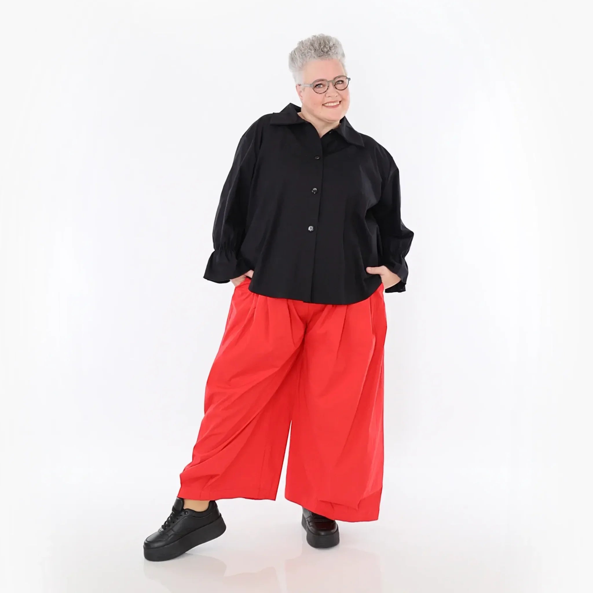  AKH Fashion Bluse in gerundeter Form, aus Baumwolle, 1482.07062, Schwarz, Ausgefallen