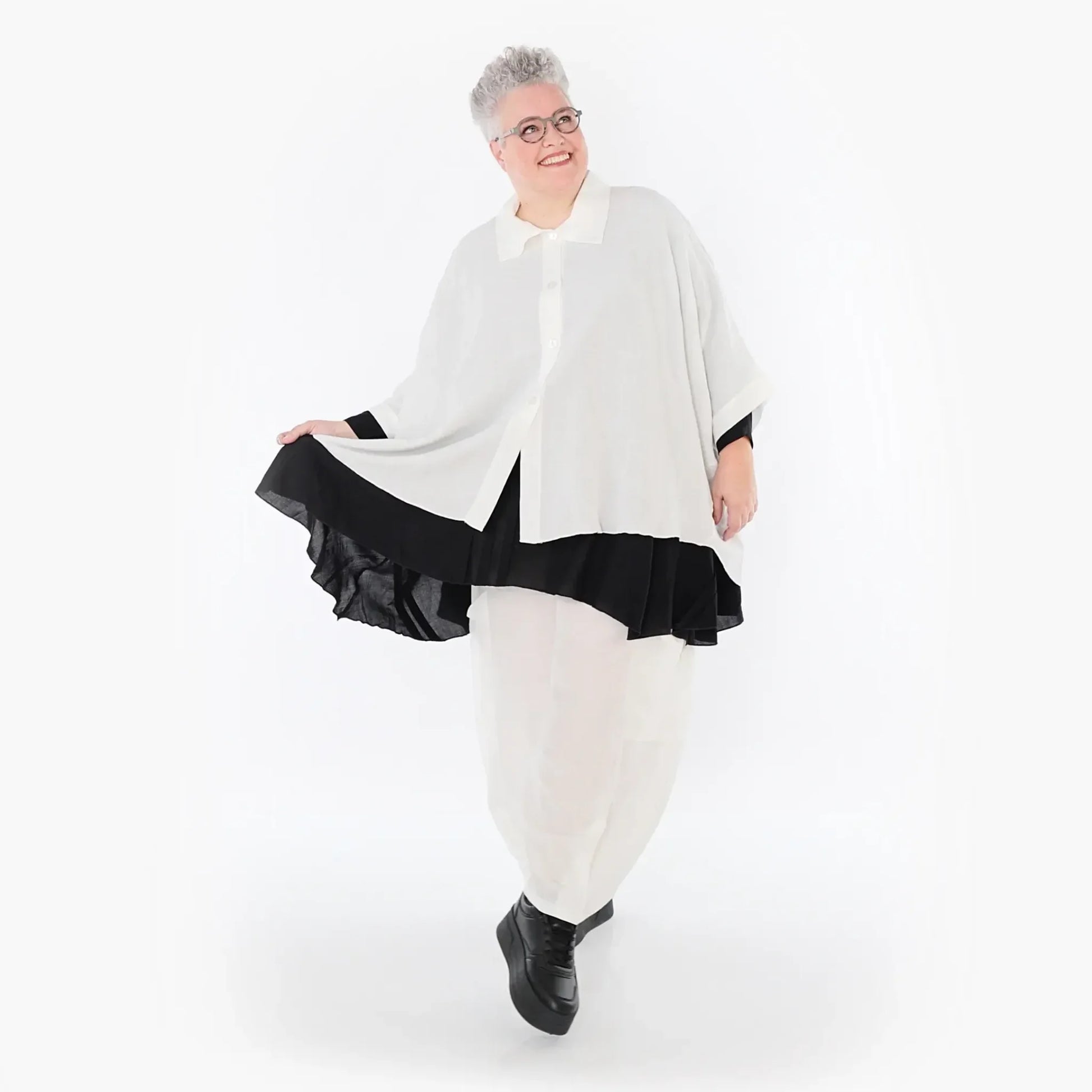  AKH Fashion Jacke in gerundeter Form, aus Viskose, 1490.07092, Weiß, Ausgefallen, Zeitlos