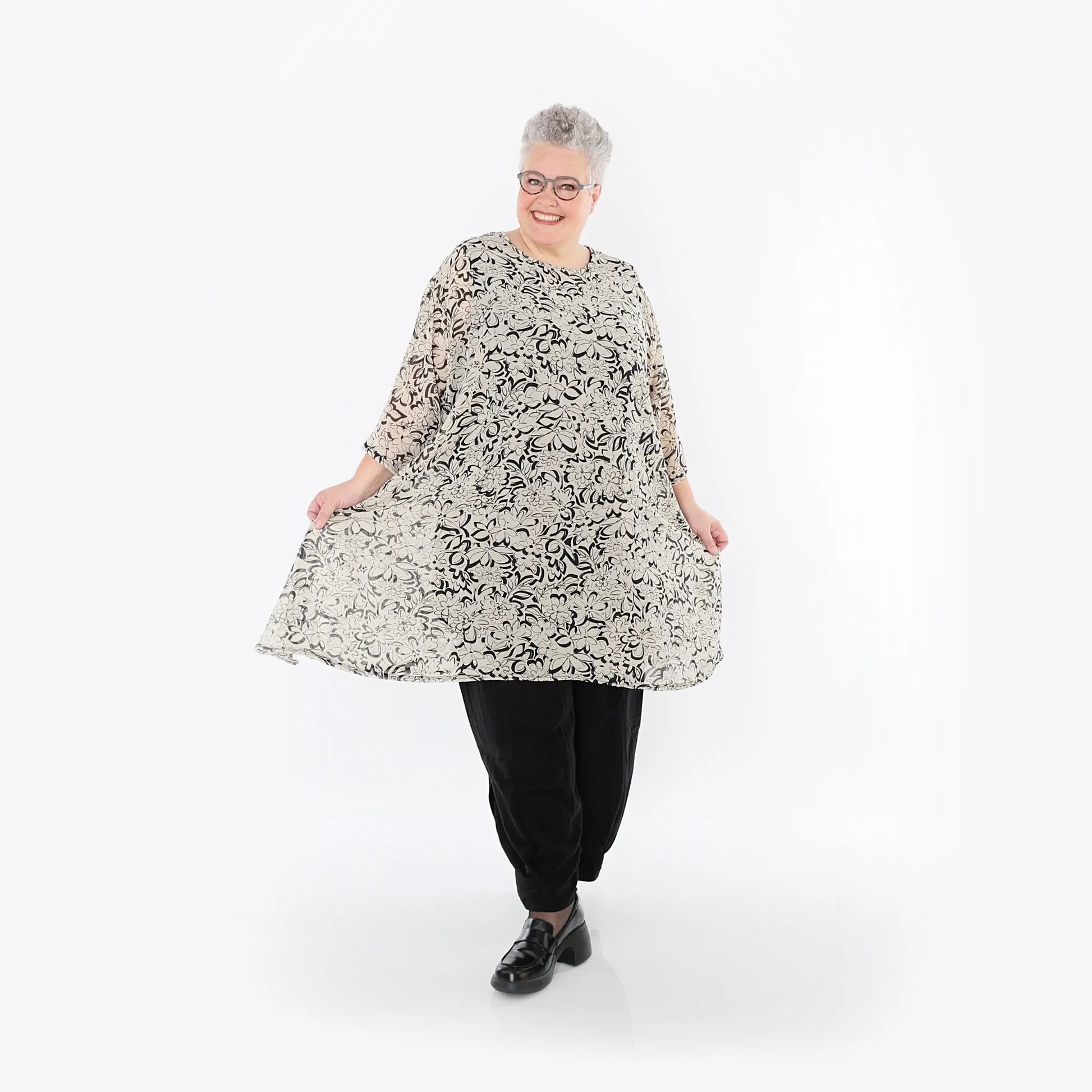  A-Form Bigshirt von AKH Fashion aus Viskose, 1494.02666, Ecru/Schwarz, Blumen, Ausgefallen