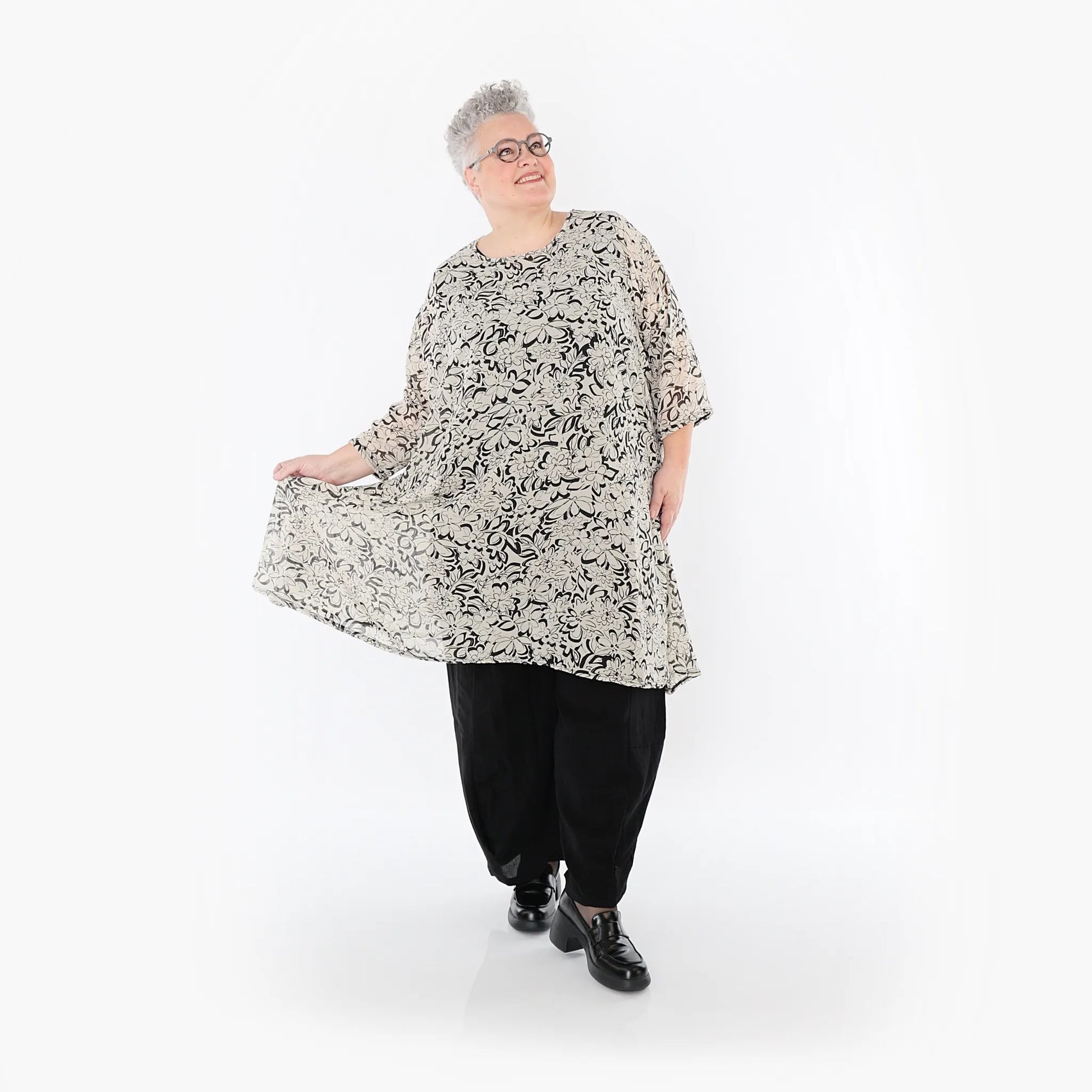  A-Form Bigshirt von AKH Fashion aus Viskose, 1494.02666, Ecru/Schwarz, Blumen, Ausgefallen