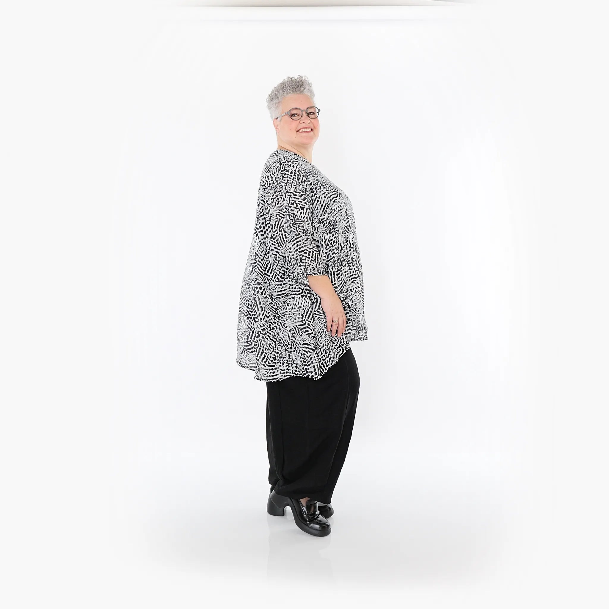  A-Form Bigshirt von AKH Fashion aus Viskose, 1495.00593, Schwarz/Weiß, Animal, Ausgefallen