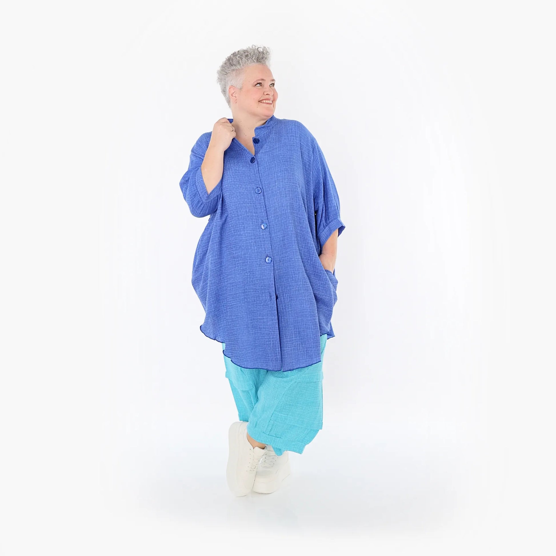  AKH Fashion Bluse in gerundeter Form, aus Baumwolle, 1501.07106, Blau, Ausgefallen, Schick