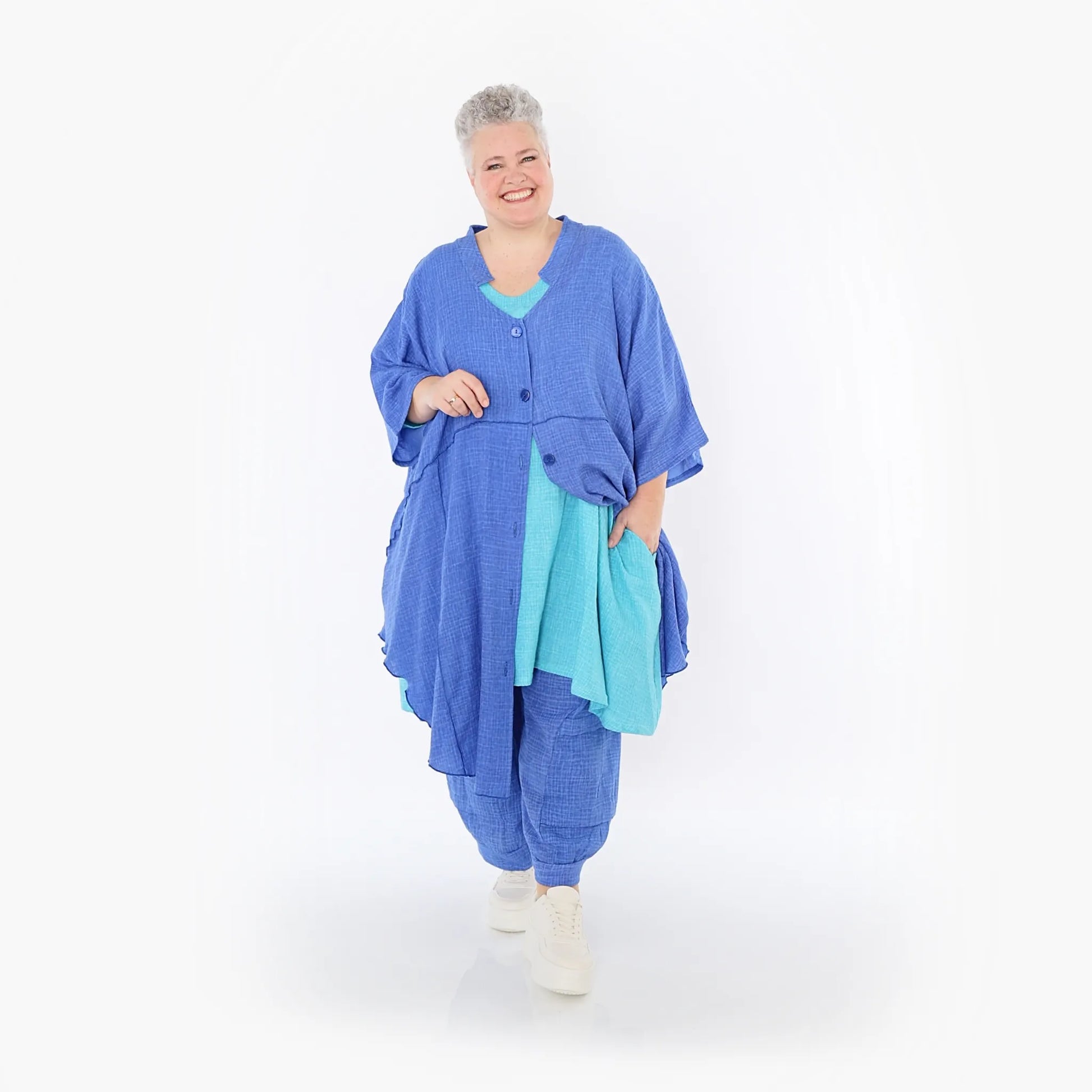  AKH Fashion Jacke in gerundeter Form, aus Baumwolle, 1501.07107, Blau, Ausgefallen, Schick