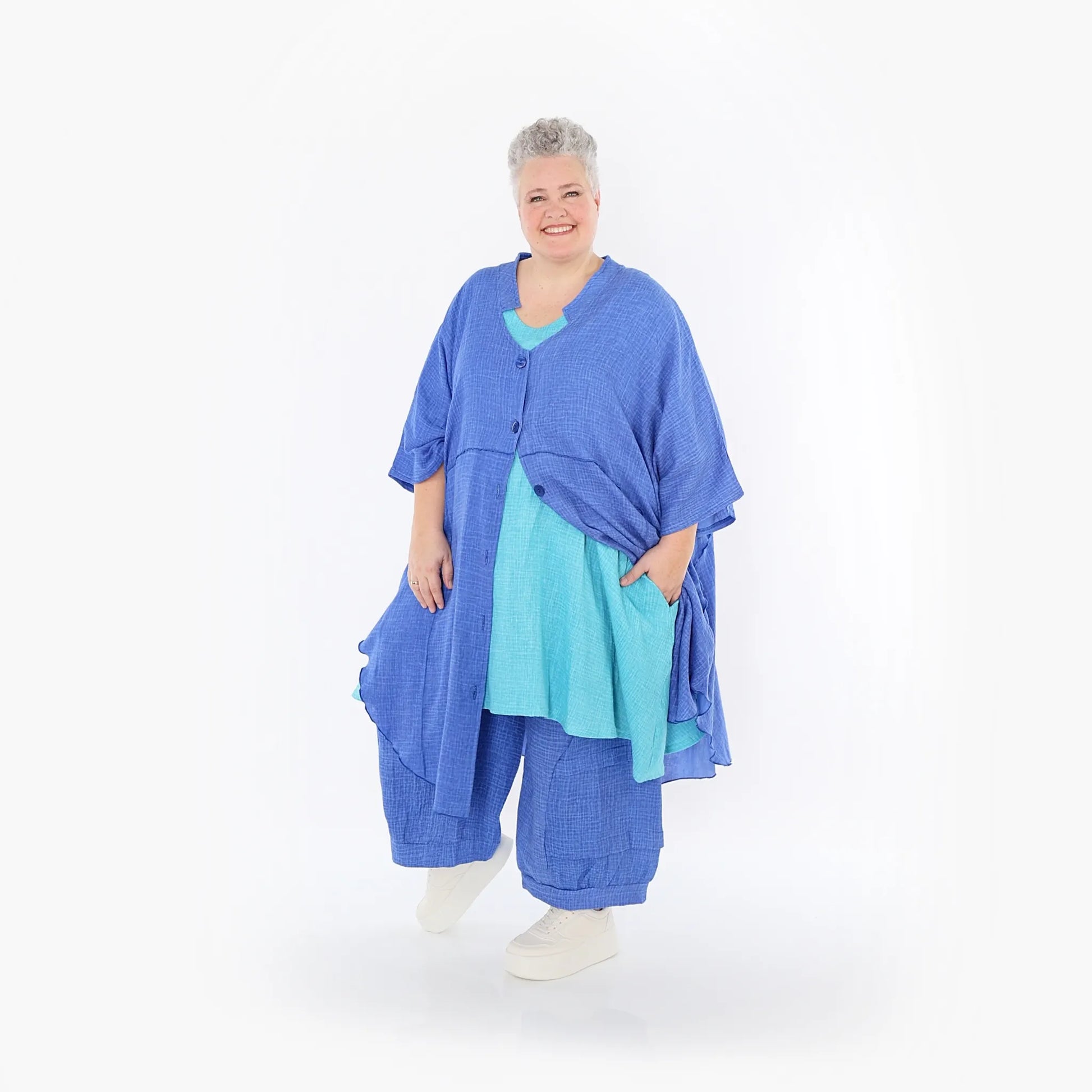  AKH Fashion Jacke in gerundeter Form, aus Baumwolle, 1501.07107, Blau, Ausgefallen, Schick