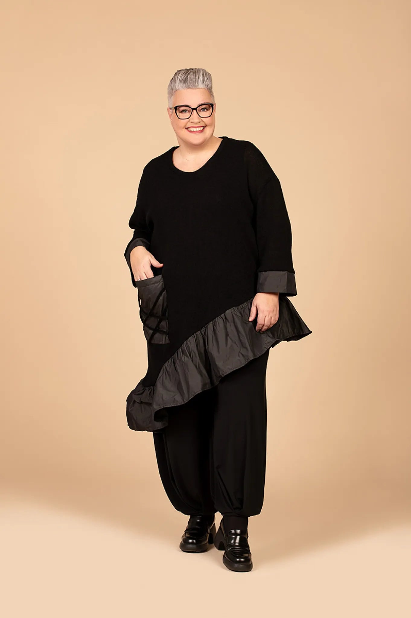  AKH Premium Bigshirt in asymmetrischer Form, aus Baumwolle, 1446.02331, Schwarz, Schick