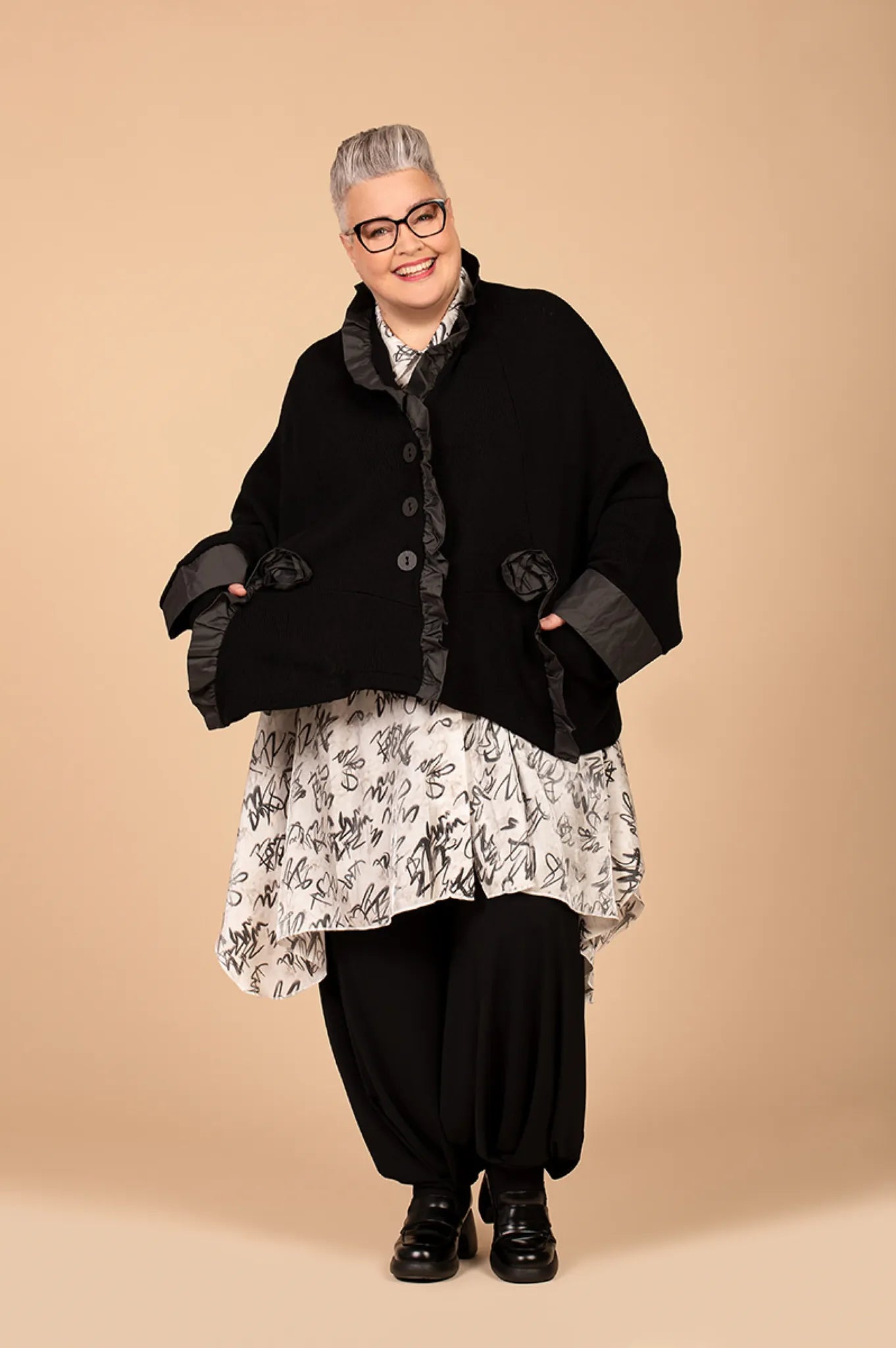  AKH Premium Jacke in kastiger Form, aus Baumwolle, 1446.02510, Schwarz, Schick, Modern