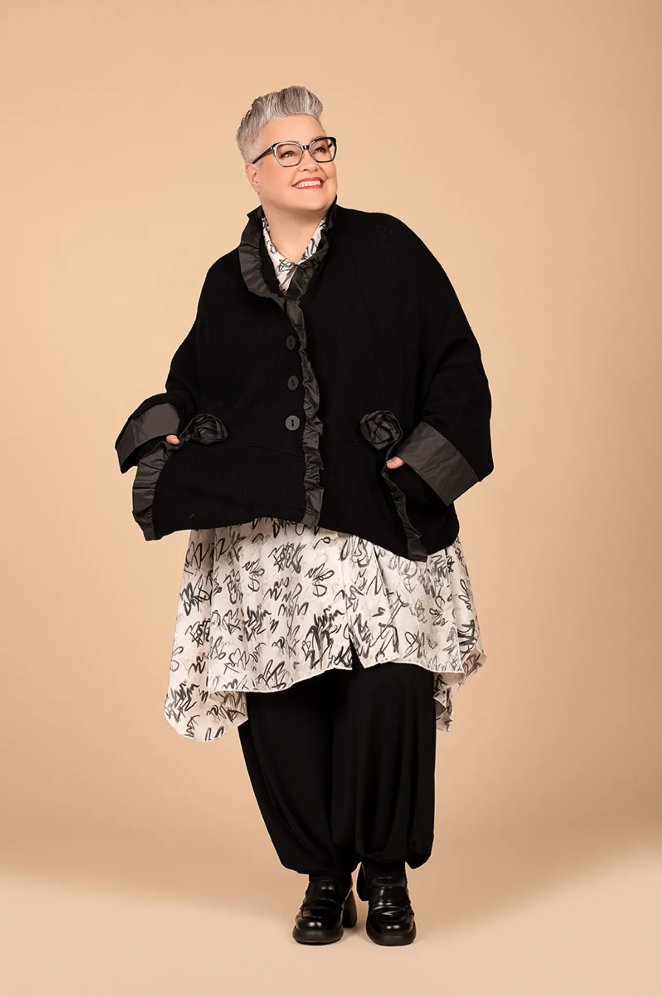  AKH Premium Jacke in kastiger Form, aus Baumwolle, 1446.02510, Schwarz, Schick, Modern