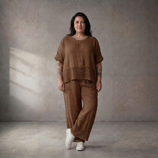 Braunes Leinen Shirt im Oversize Lagenlook leger zeitlos mit Taschen ausgefallen bequem