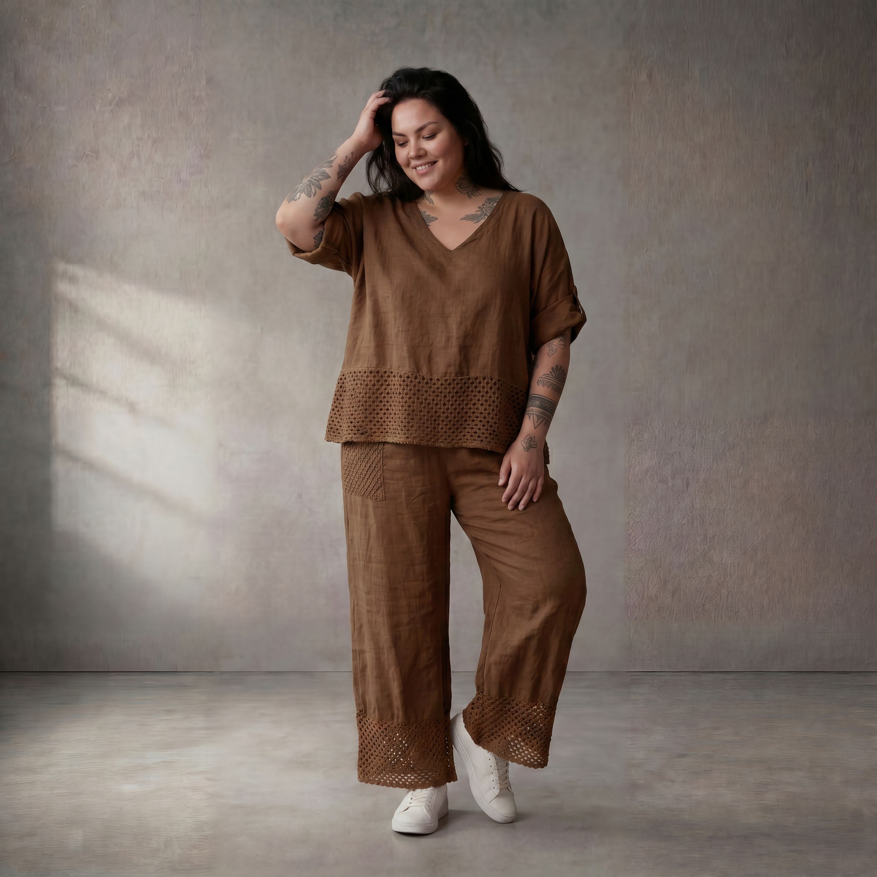 Braunes Leinen Shirt im Oversize Lagenlook leger zeitlos mit Taschen ausgefallen bequem