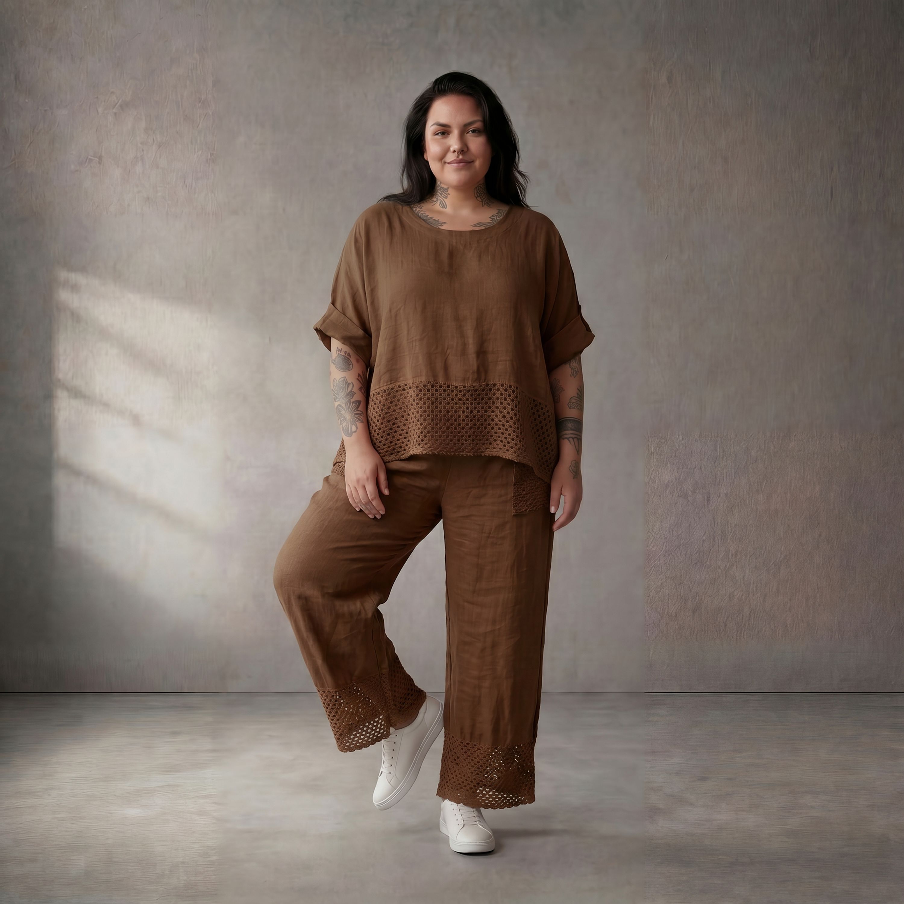 Braunes Leinen Shirt im Oversize Lagenlook leger zeitlos mit Taschen ausgefallen bequem