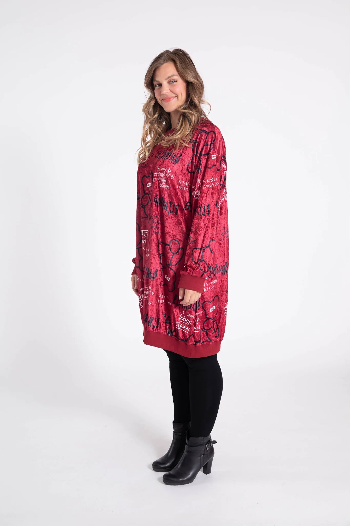  Pomme Rouge Kleid in gerader Form, aus Polyester, C6517, Rot, Buchstaben, Schick, Modern