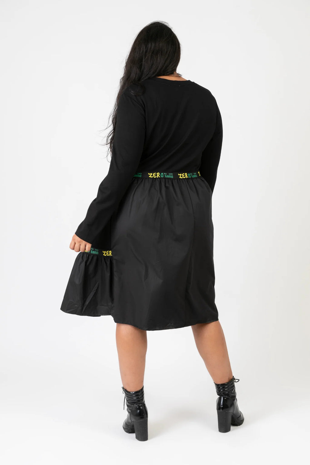  Pomme Rouge Kleid in gerader Form, aus Viskose, C6629, Schwarz-Multi, Muster, Schick