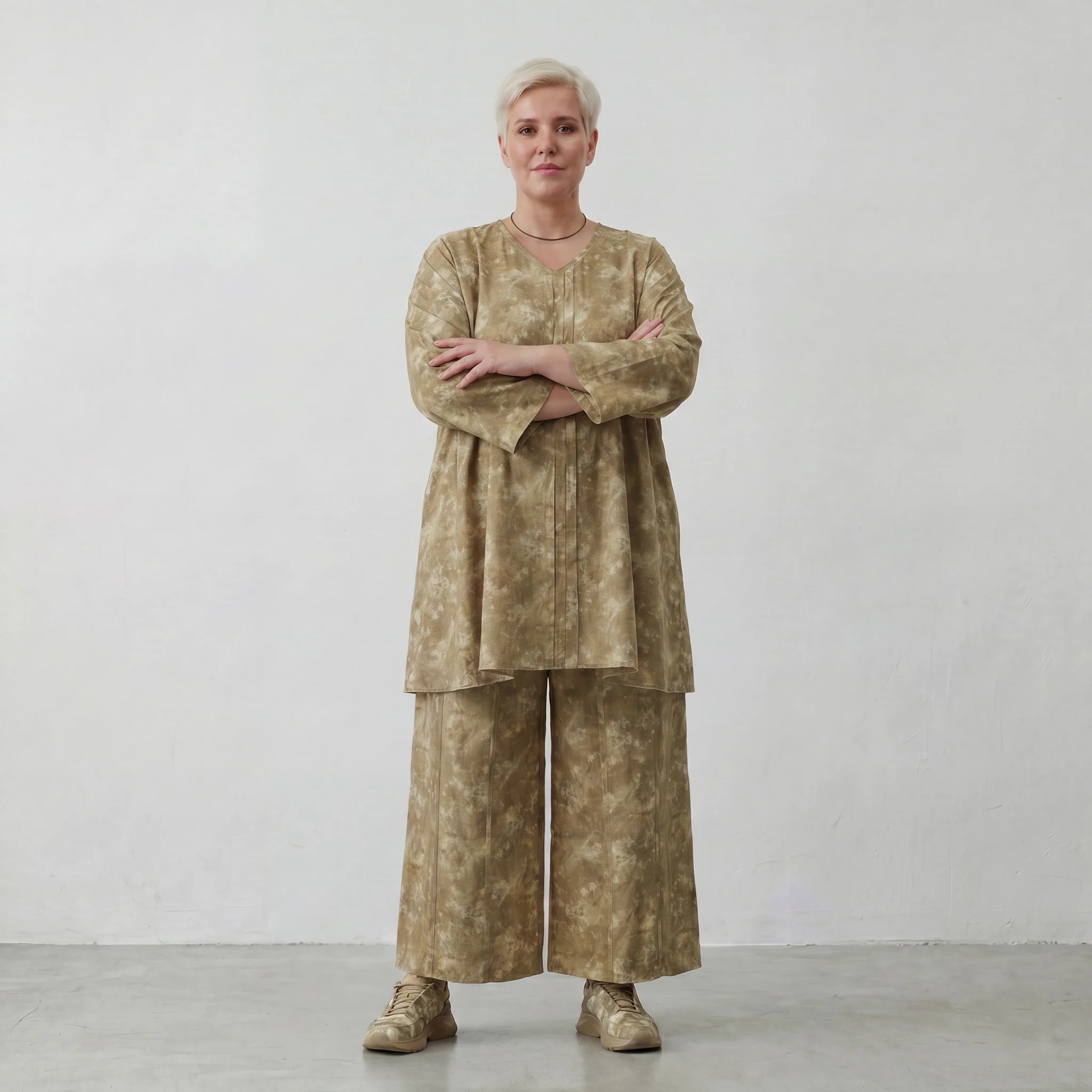 Ausgefallenes Oversize Big Shirt in A-Form mit feiner Biesen Musterung aus Baumwoll-Popeline, Camel