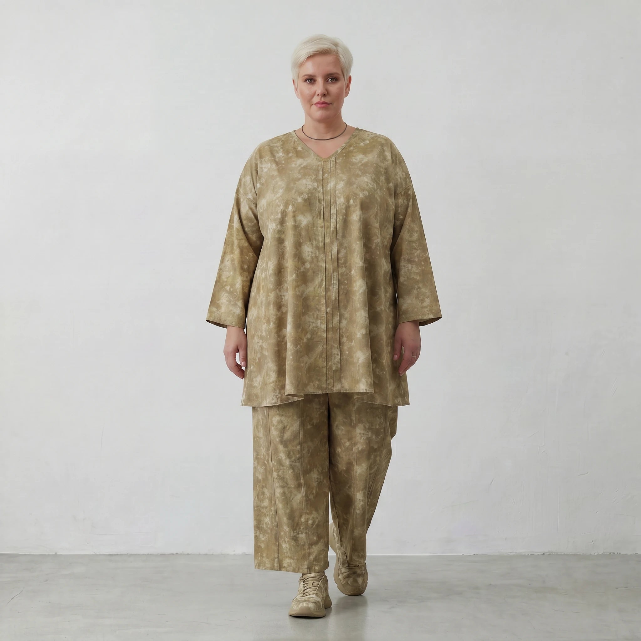 Ausgefallenes Oversize Big Shirt in A-Form mit feiner Biesen Musterung aus Baumwoll-Popeline, Camel