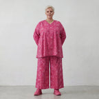 Fein gearbeitetes Oversize Lagenlook Shirt aus leichter Popeline Baumwolle mit Biesen, Fuchsia