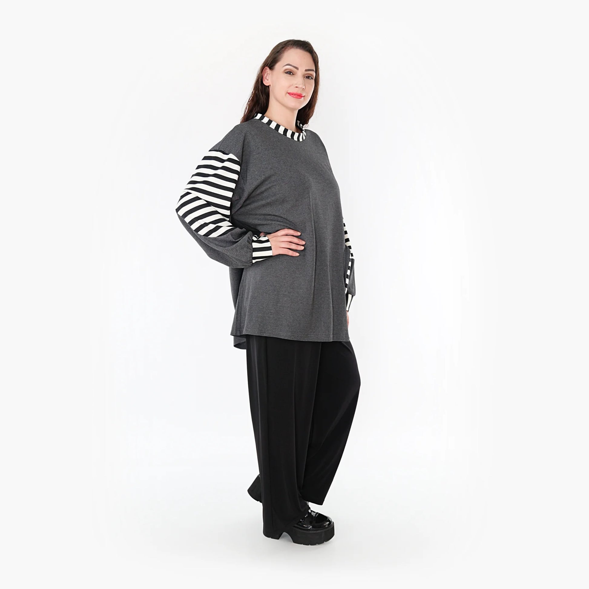  A-Form Bigshirt von AKH Fashion aus Viskose, 1366.06987, Grau-Weiß, Unifarben, Ausgefallen