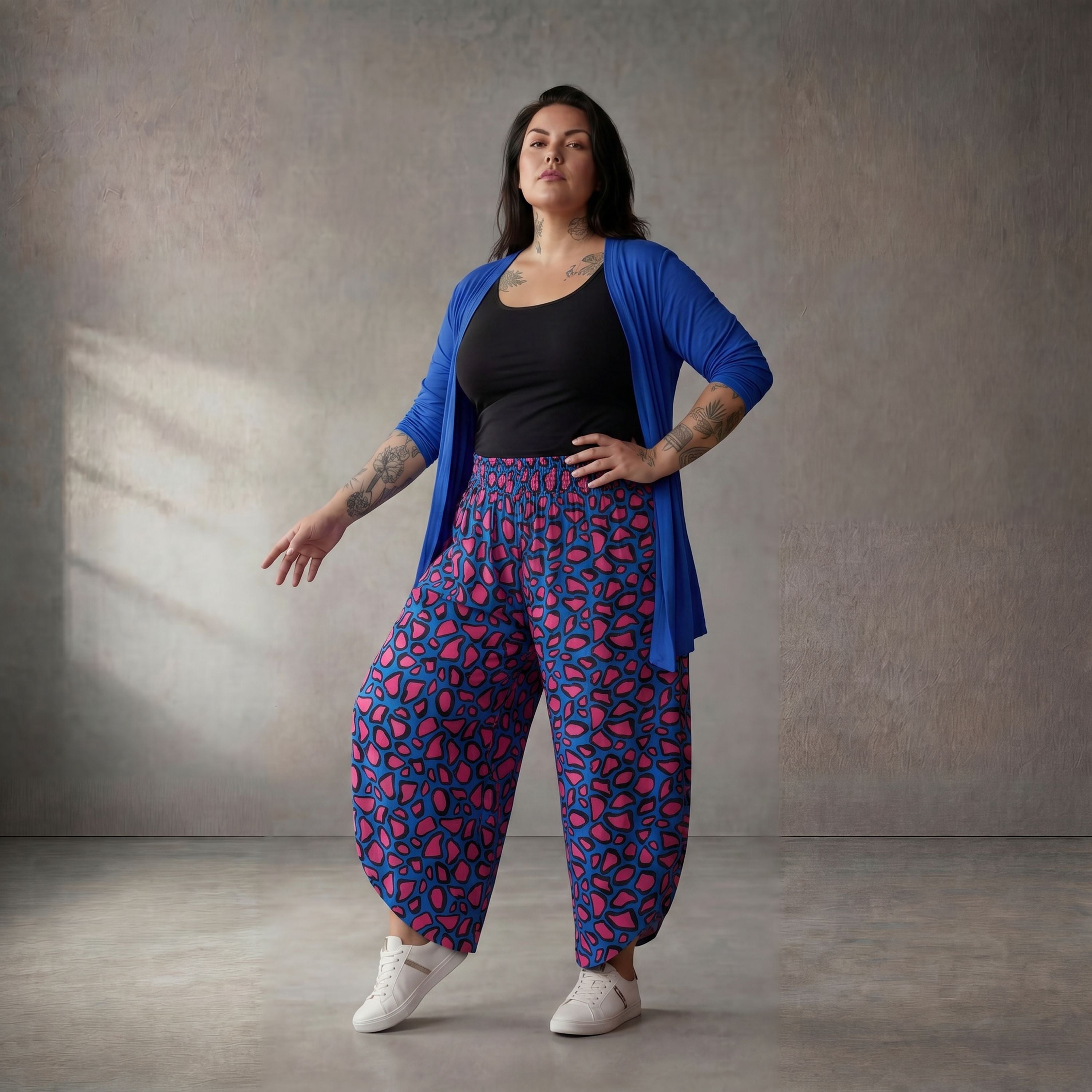 Fliessende ViskoseBallonhose BlauPinkSchwarz leger Oversize Lagenlook sommerlich zeitlos