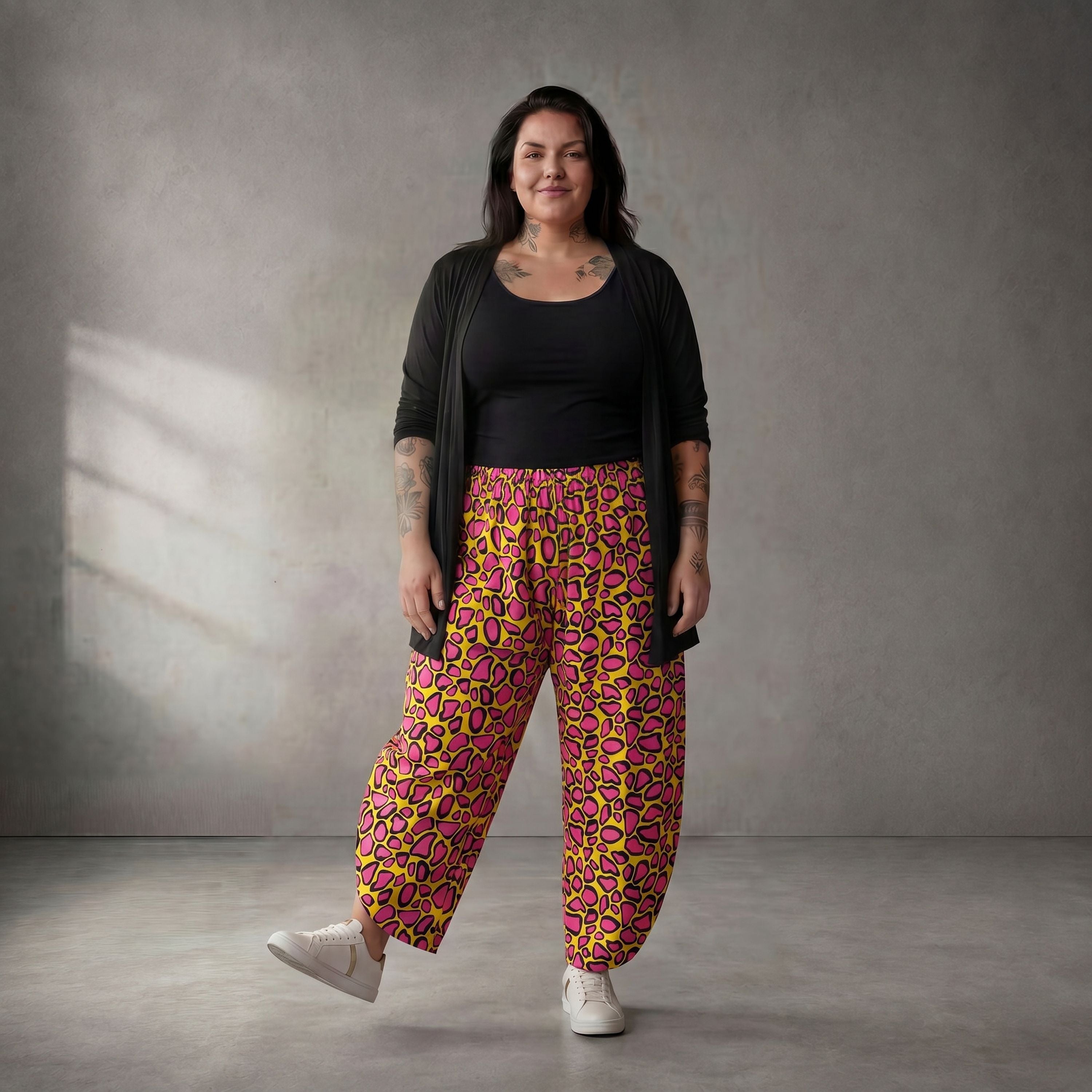 Fliessende Ballonhose im Lagenlook Gelb Pink Schwarz Oversize leger luftig weich zeitlos