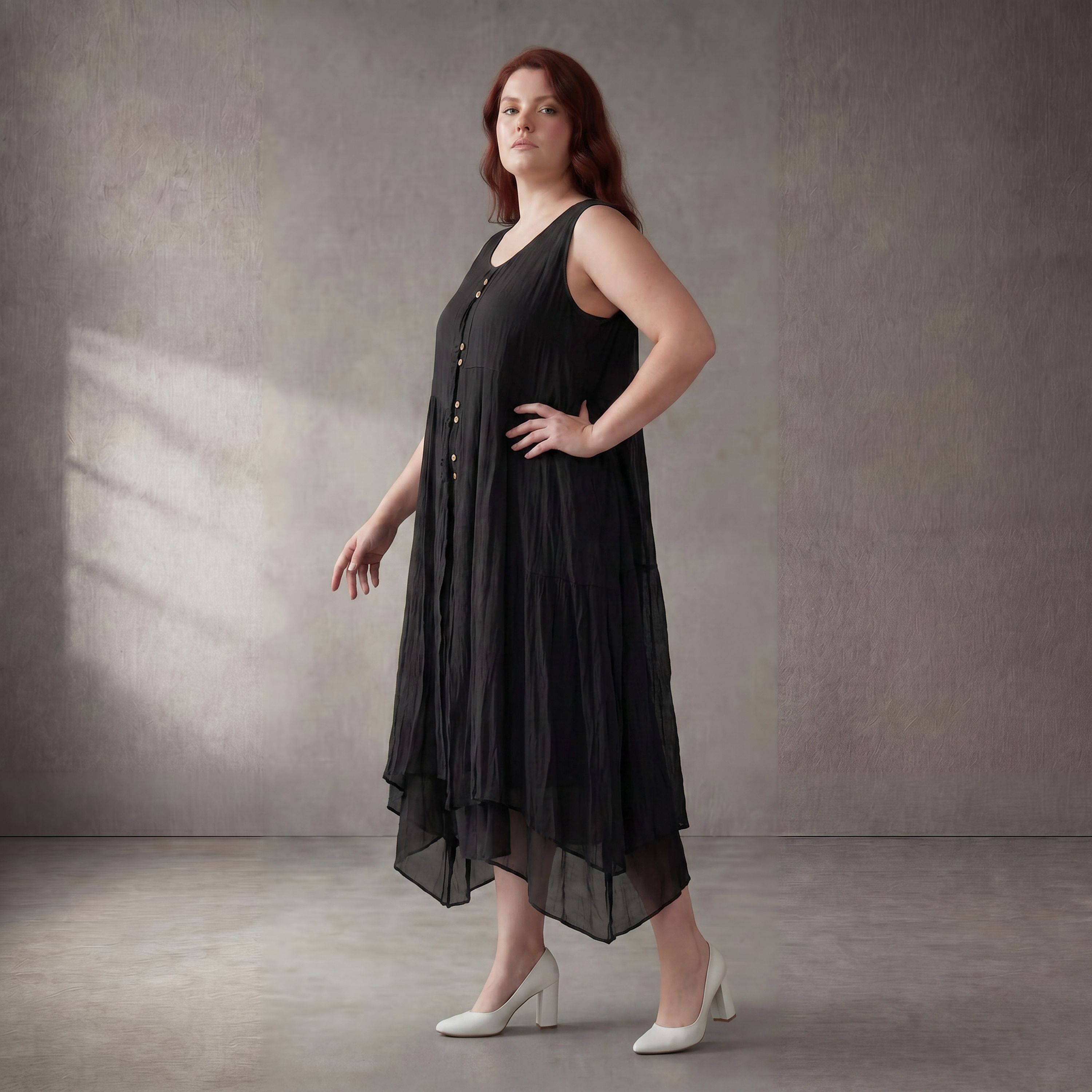 Schwarze Oversize Tunika im Lagenlook luftig fliessend zeitlos leger weich mit Taschen