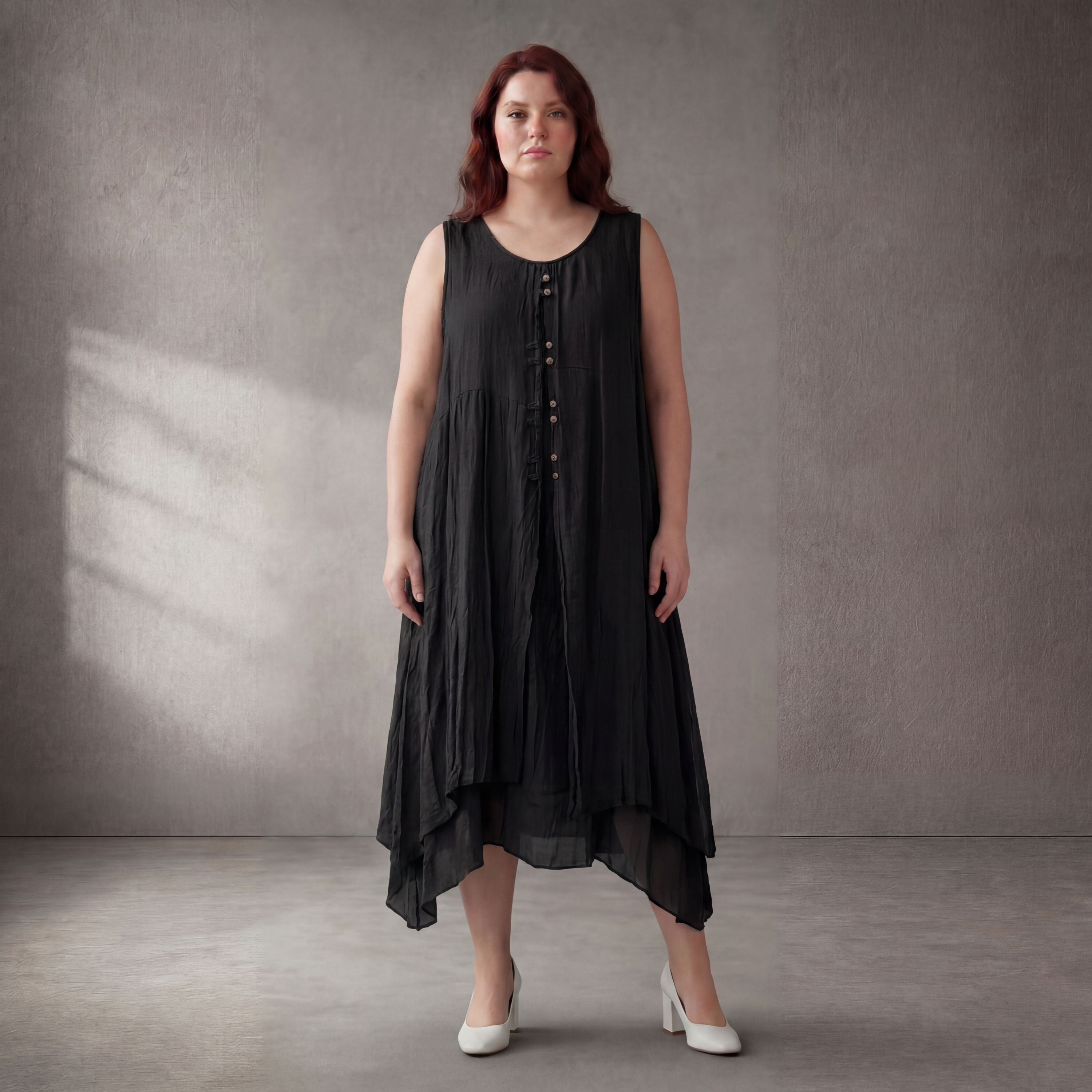 Schwarze Oversize Tunika im Lagenlook luftig fliessend zeitlos leger weich mit Taschen
