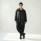 Oversize Übergangsjacke aus Lederimitat mit Zippern in Schwarz – Caraclan bei Modeare entdecken