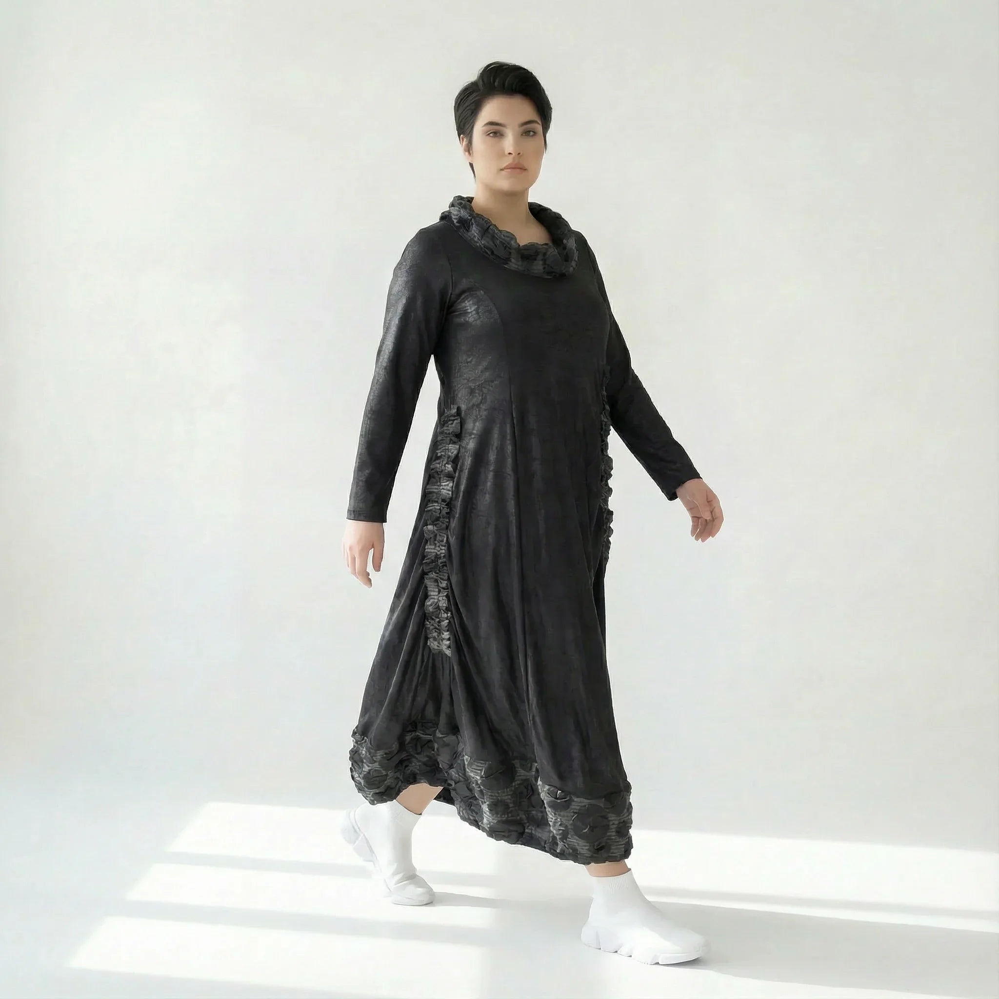 Oversize Kleid A Form Lederimitat Übergang Avantgarde Caraclan Damenmode Modeare Onlineshop