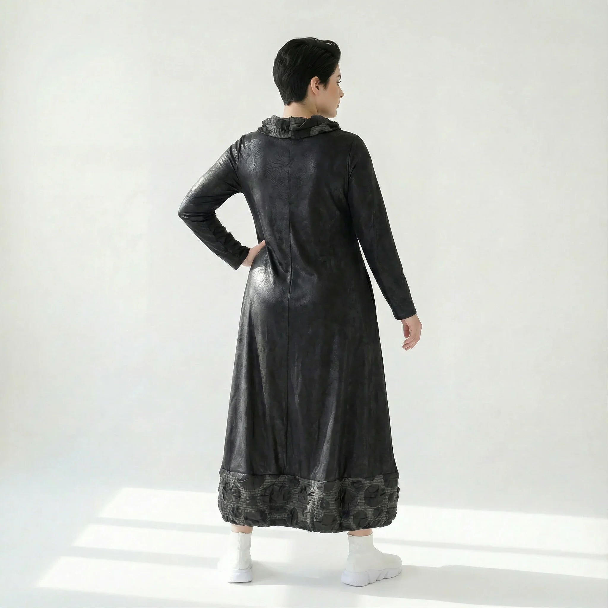 Oversize Kleid A Form Lederimitat Übergang Avantgarde Caraclan Damenmode Modeare Onlineshop