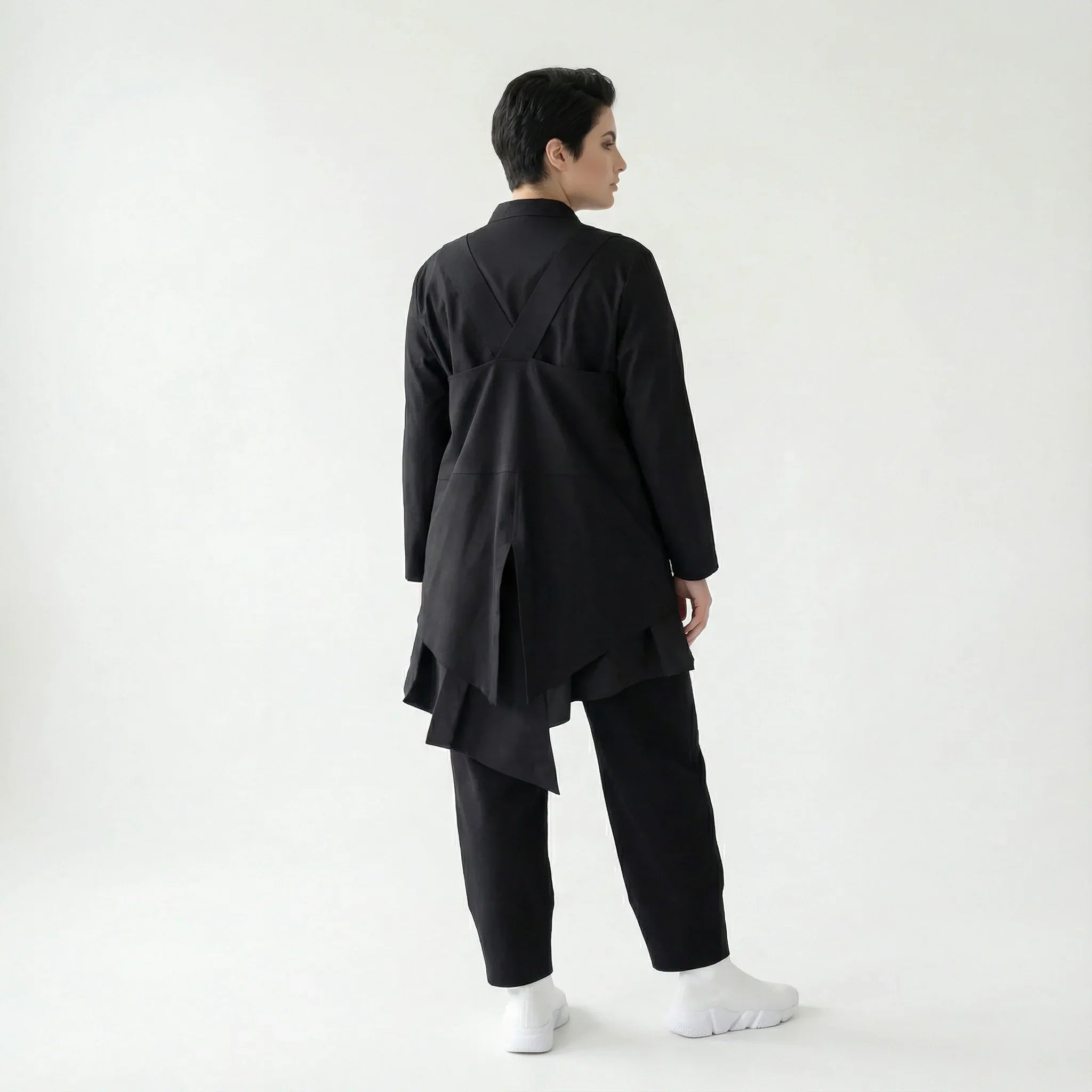 iZAR Avantgarde Damen Set aus Popeline – Bluse, Weste & Hose in Schwarz | Modeare Oversize Kurator-Look für Übergang