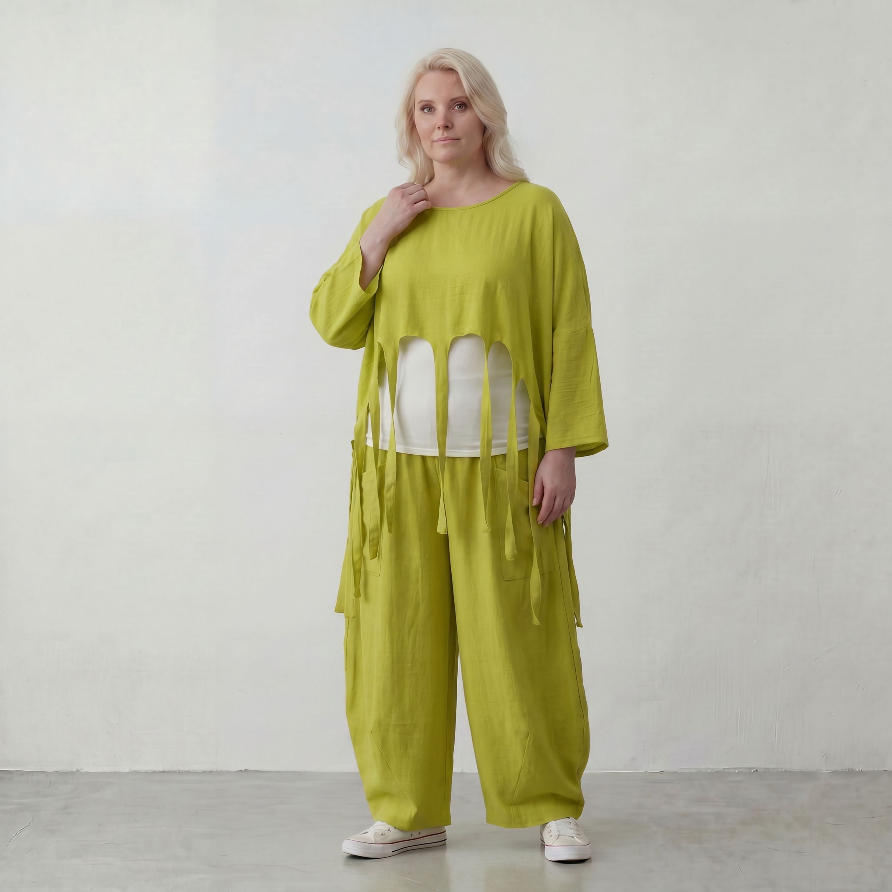 Apfelgrün fliessend Oversize Überwurf im Lagenlook leger auffällig zeitlos luftig leicht