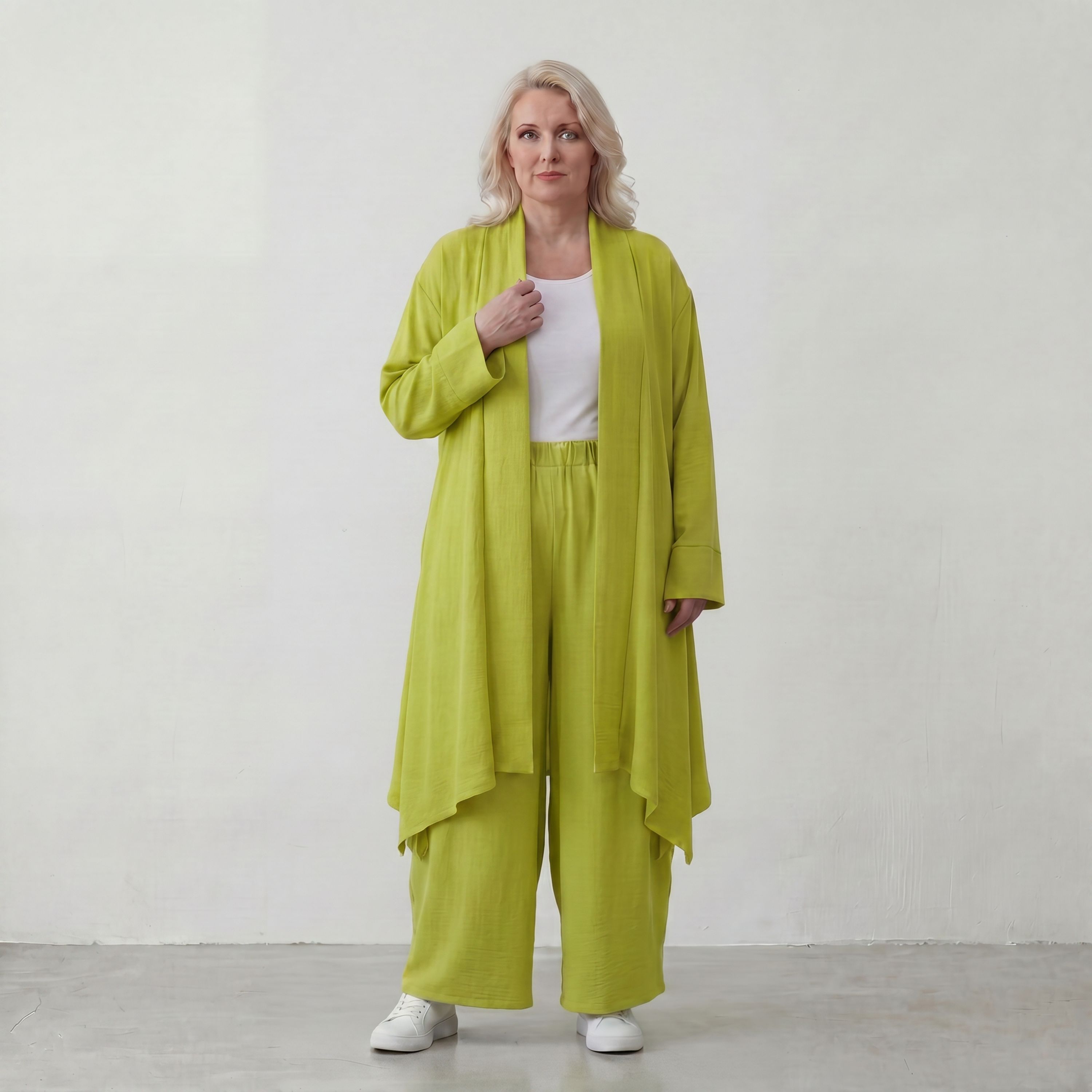 Apfelgrün fliessender Longcardigan im Lagenlook Oversize leger zeitlos luftig Leinenoptik