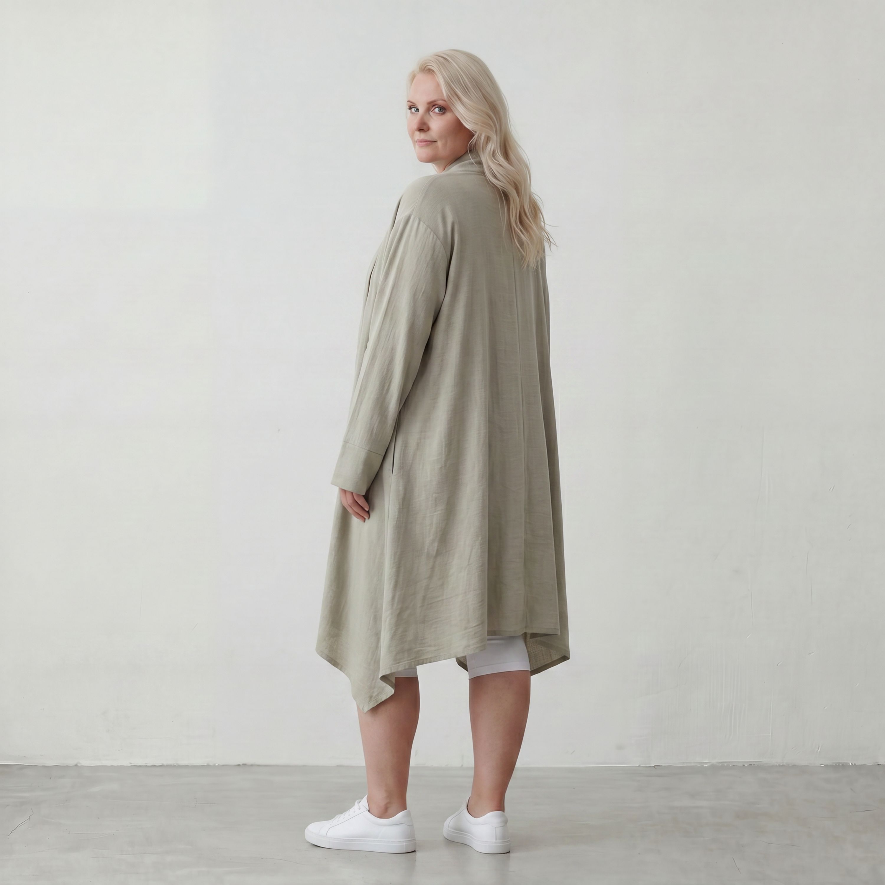Zeitloser Beige Cardigan Lagenlook Oversize leger ausgefallen mit Leinenoptik Schalkragen