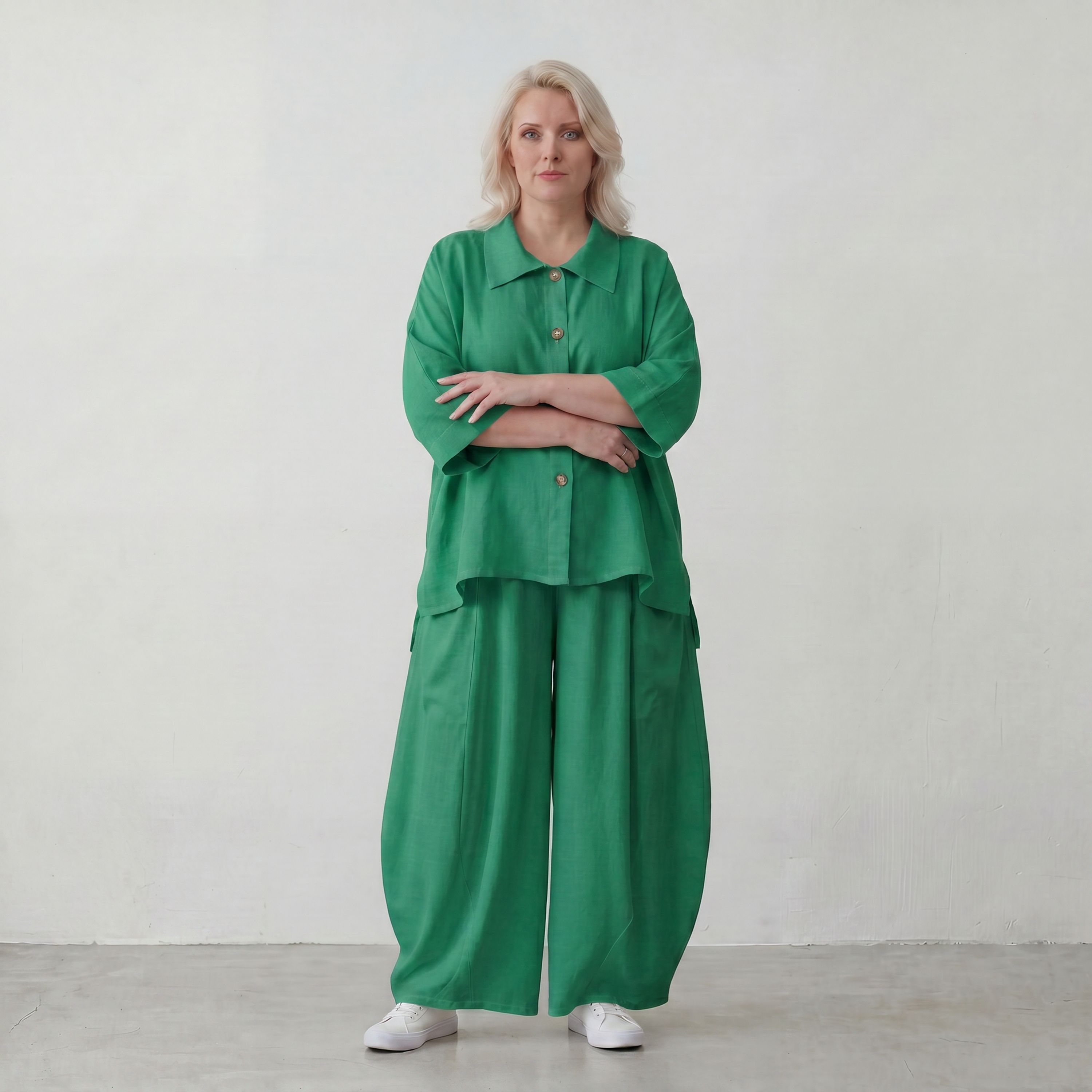 Legere Oversize Bluse in Smaragdgrün mit Leinenlook für zeitlosen Lagenlook und Eleganz
