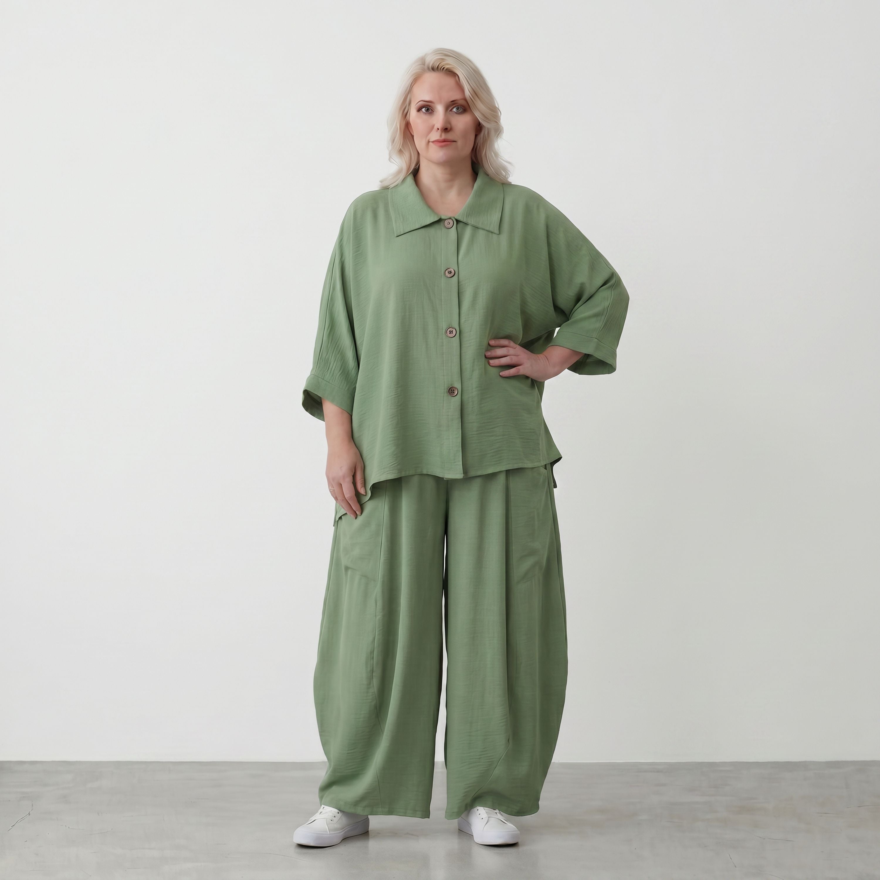 Khaki Lagenlook Bluse Leinenoptik Oversize relaxed luftig zeitlos modern chic Sommerstil