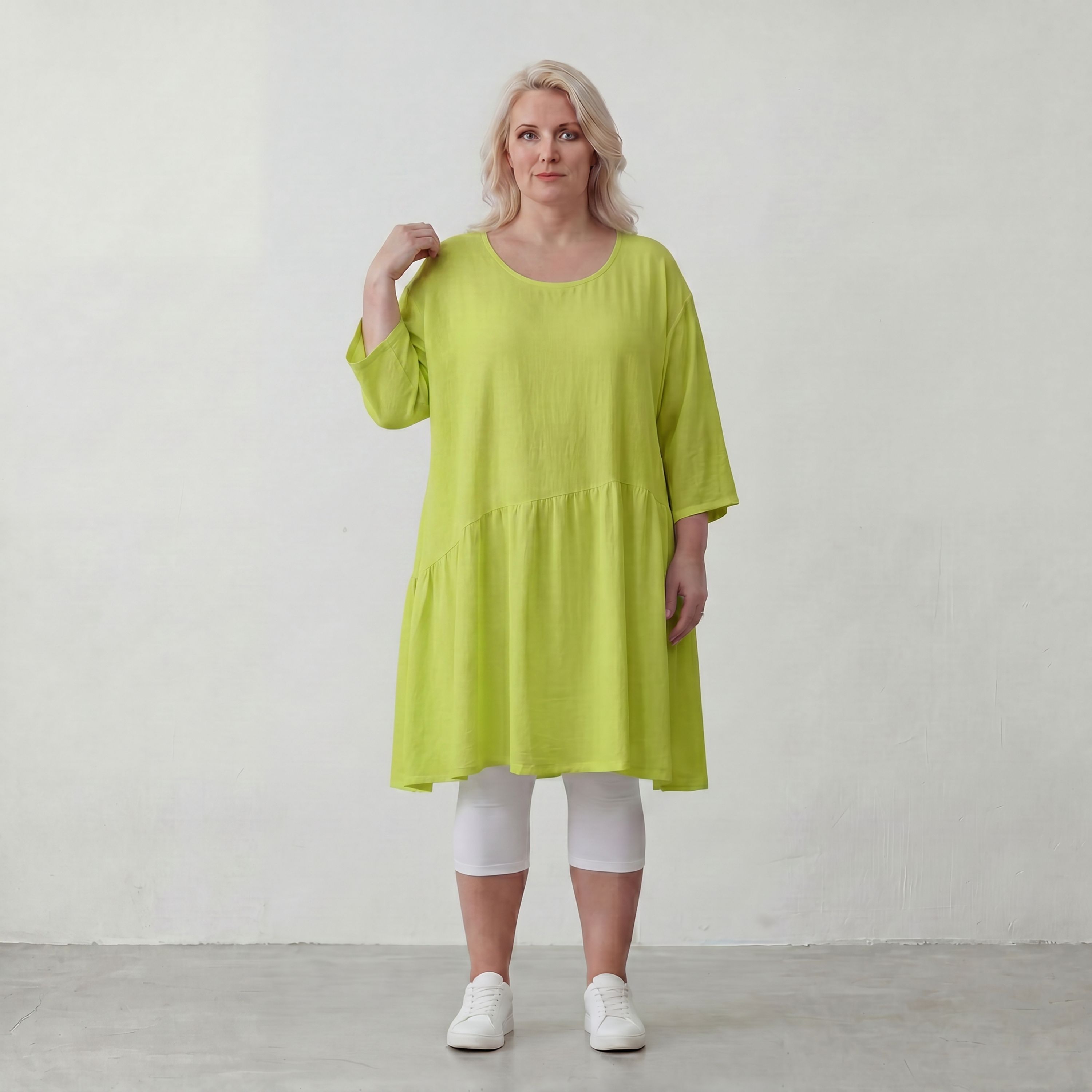 Apfelgrünes luftiges Leinenoptik Sommerkleid im Lagenlook Oversize leger zeitlos A Linie