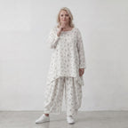 Mousseline Shirt in Weiß und Schwarz mit femininer A-Linie 3/4-Arm und Rundhalsausschnitt
