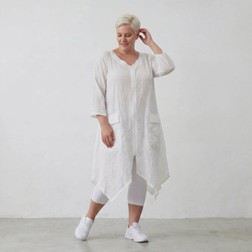 Leicht luftiger Oversize Mantel in ausgefallenem Lagenlook, knitterarmer Crash-Popeline, Weiß