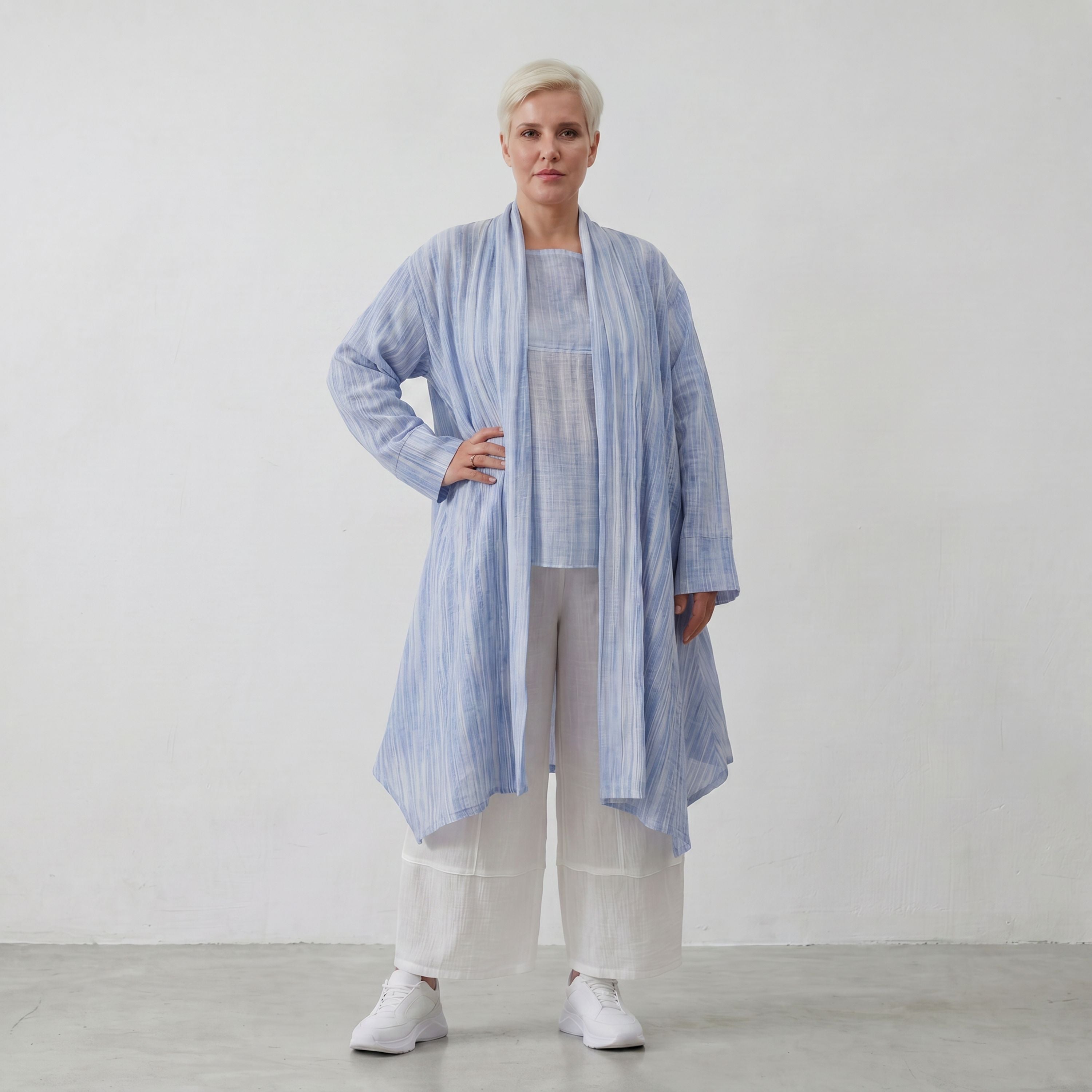 Leichter Oversize Cardigan in Jeansblau/Weiß für Lagenlook mit sehr fließender Silhouette