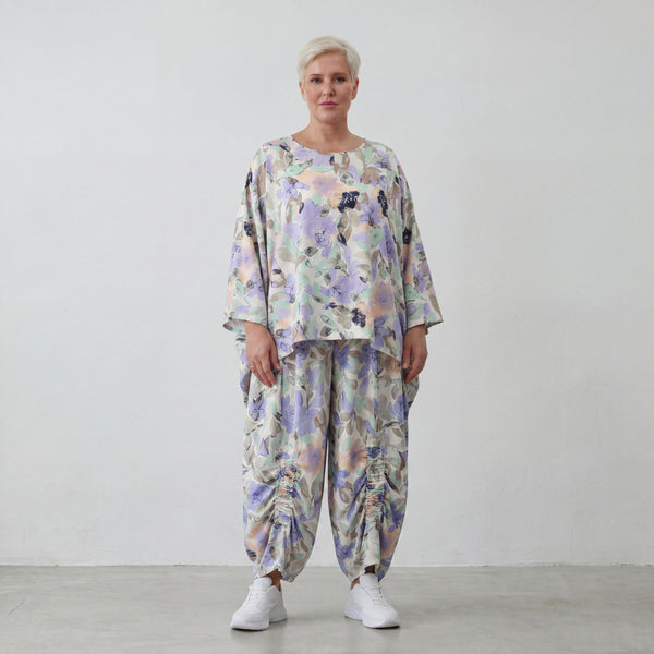 Oversized Shirt in Leinenoptik mit asymmetrischem Saum in Magnolia für lässige Sommertage