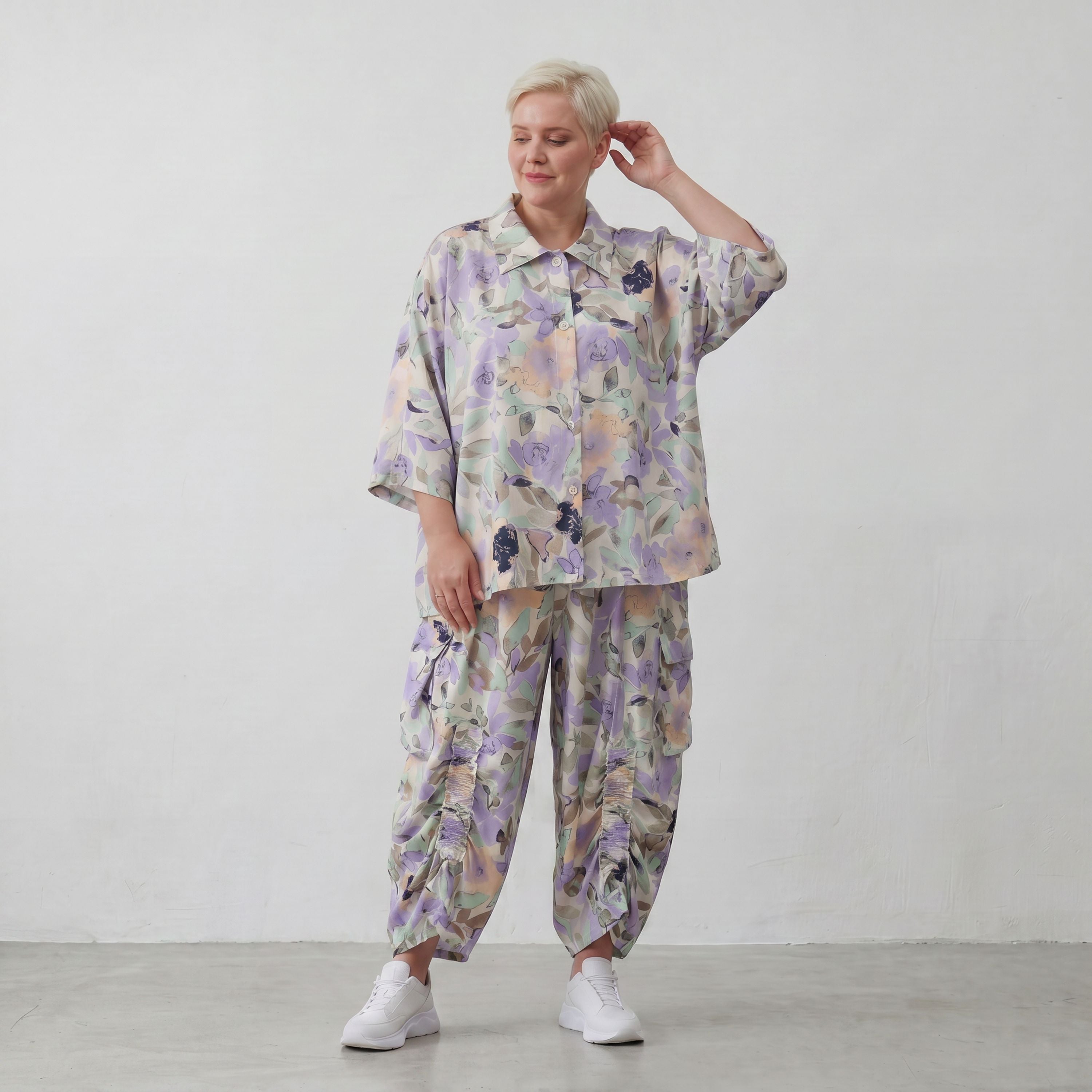 Leichte Bluse in Leinenoptik mit lila Farbton und Hemdkragen für sommerliche Eleganz pur