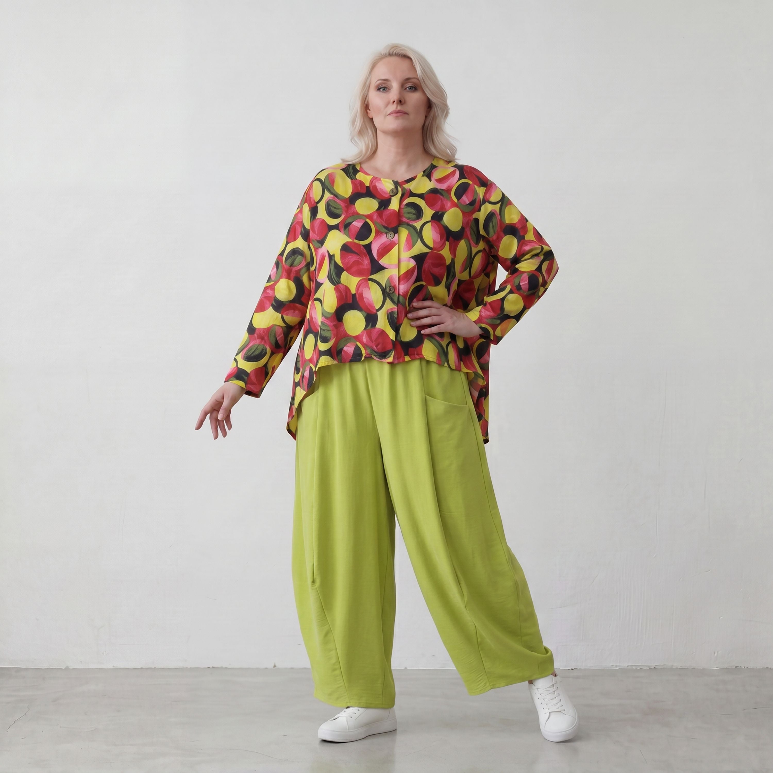 Langarmjacke aus feinem Popeline in kräftigem Gelb und Fuchsia mit rundem Halsausschnitt