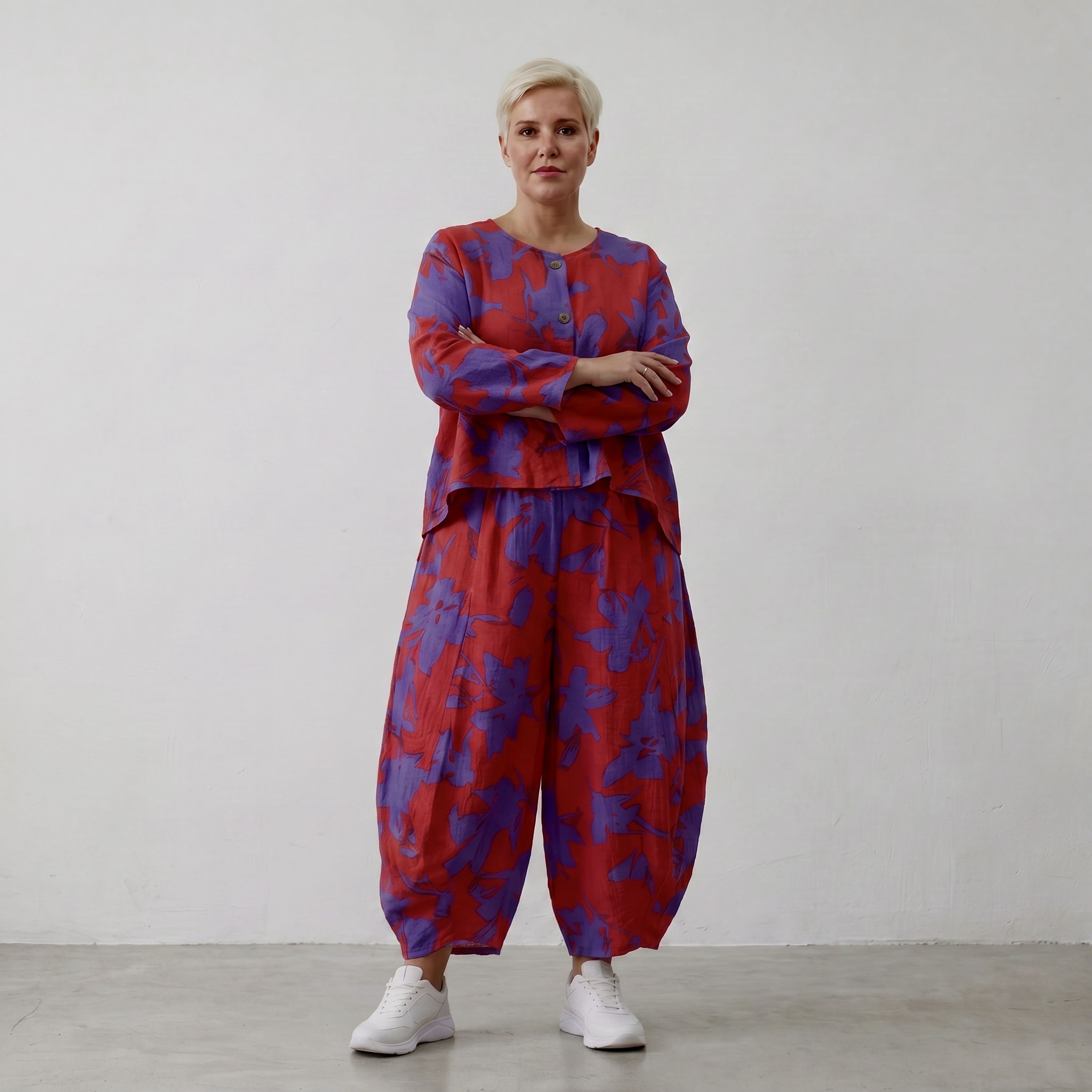 Leichte Popelinejacke in Rotlila mit Klecksmuster schimmerndem Look und langem Saum