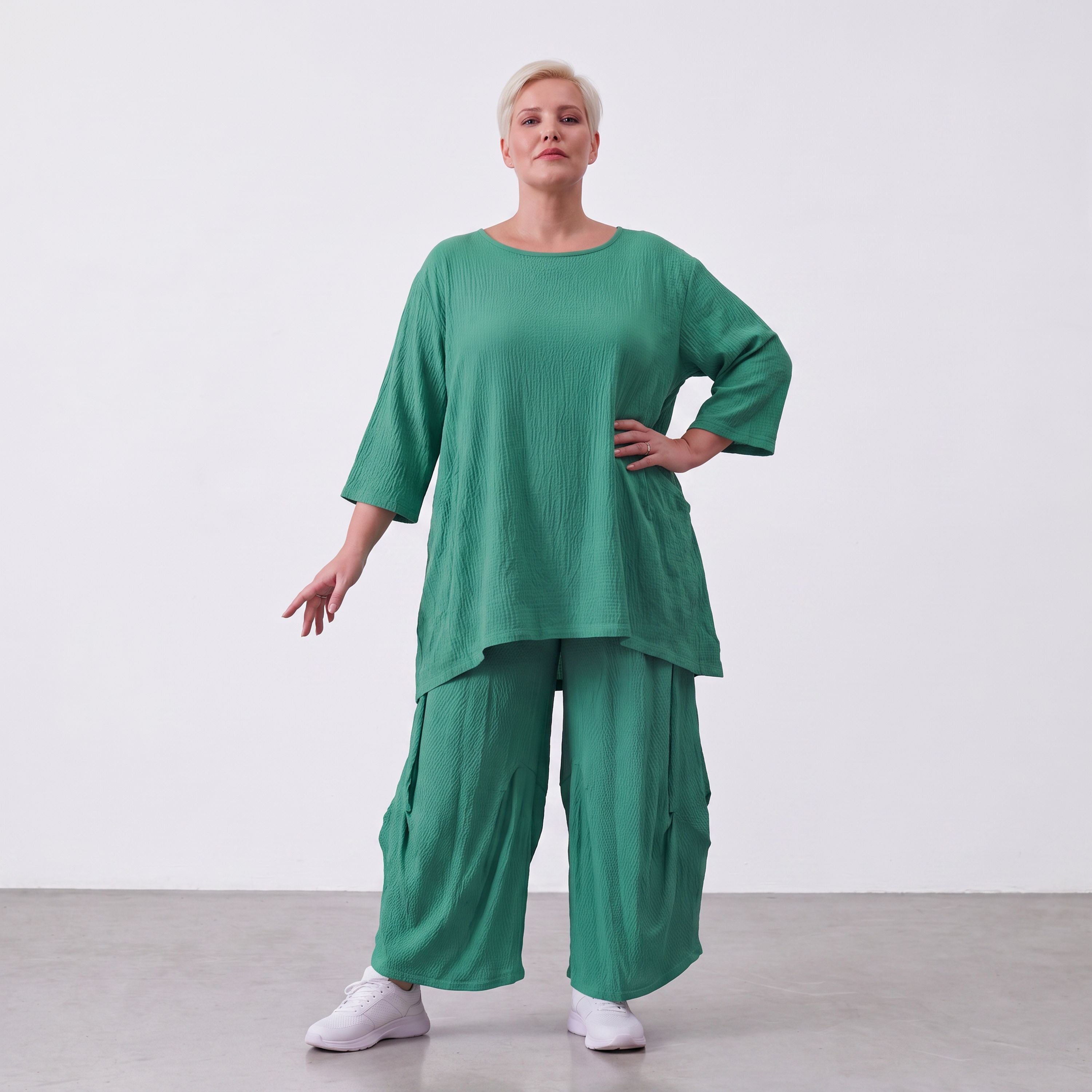 Damen Hose Lagenlook Viskose Grün, Ballonschnitt, Flügeltaschen, Oversize große Größen – AKH Fashion