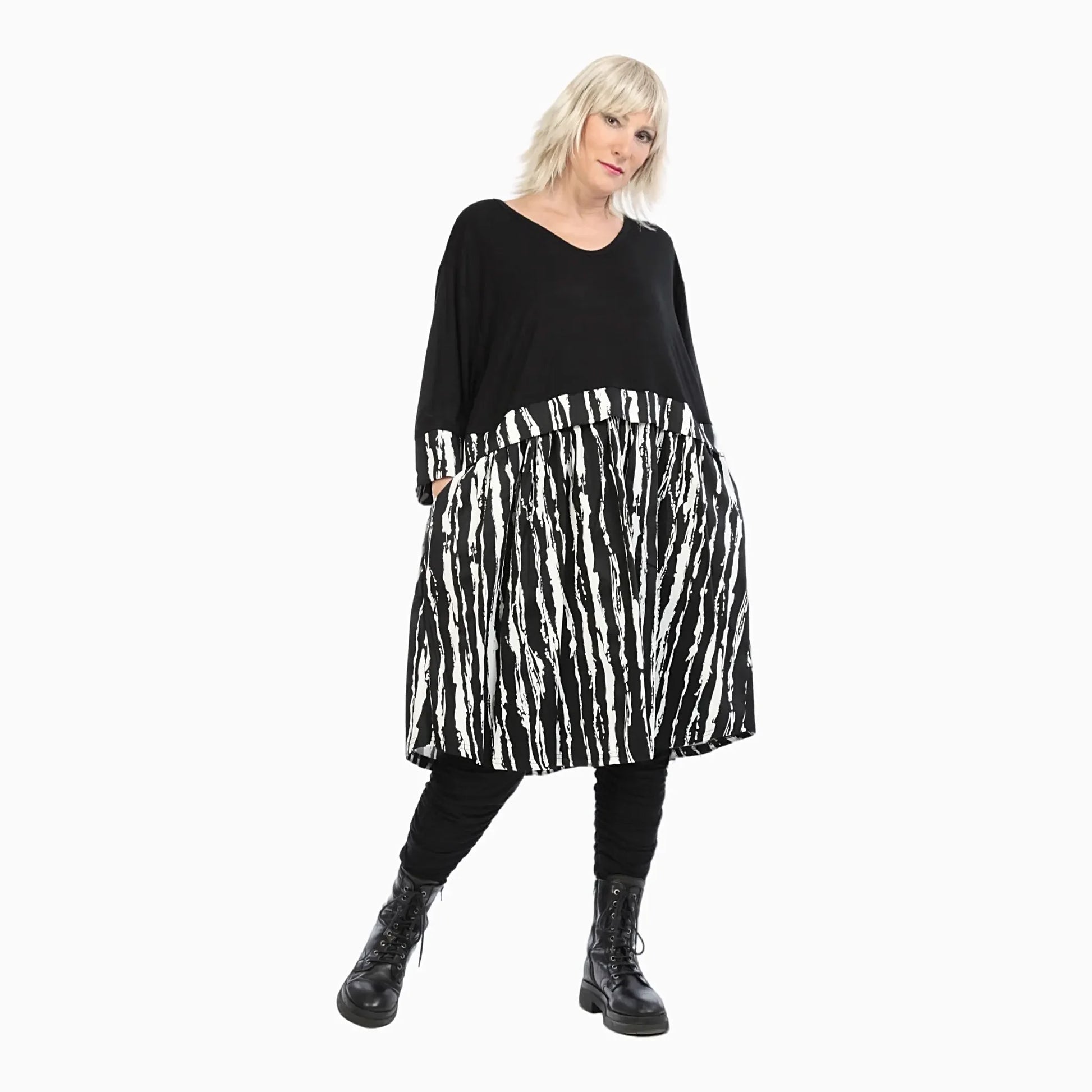  A-Form Shirt mit V-Ausschnitt und Halbärmel in Plus Size für einen eleganten Lagenlook