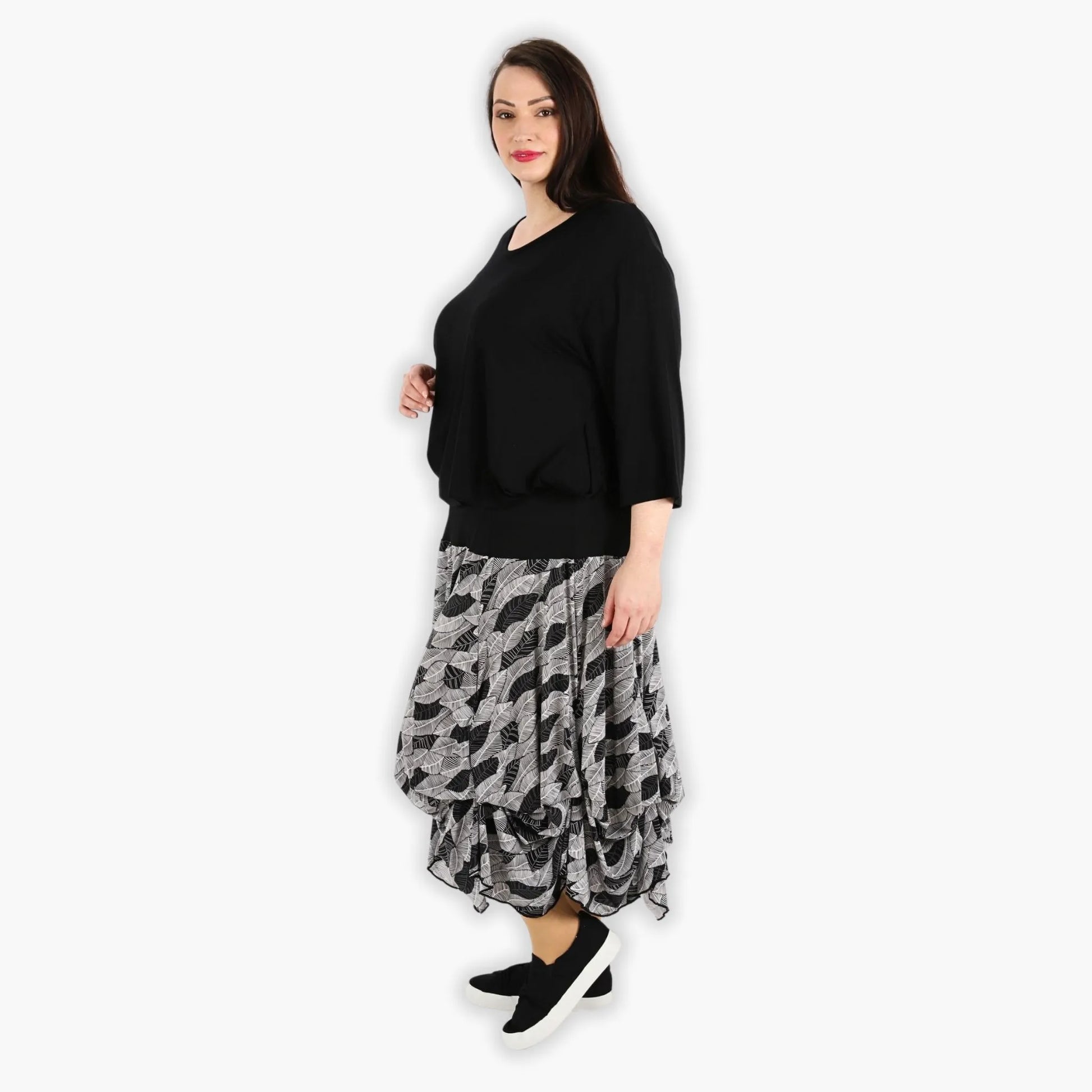  Ballonrock in elegantem Schwarz-Weiß-Blumenmuster, vielseitig, weich und ideal für Plus Size