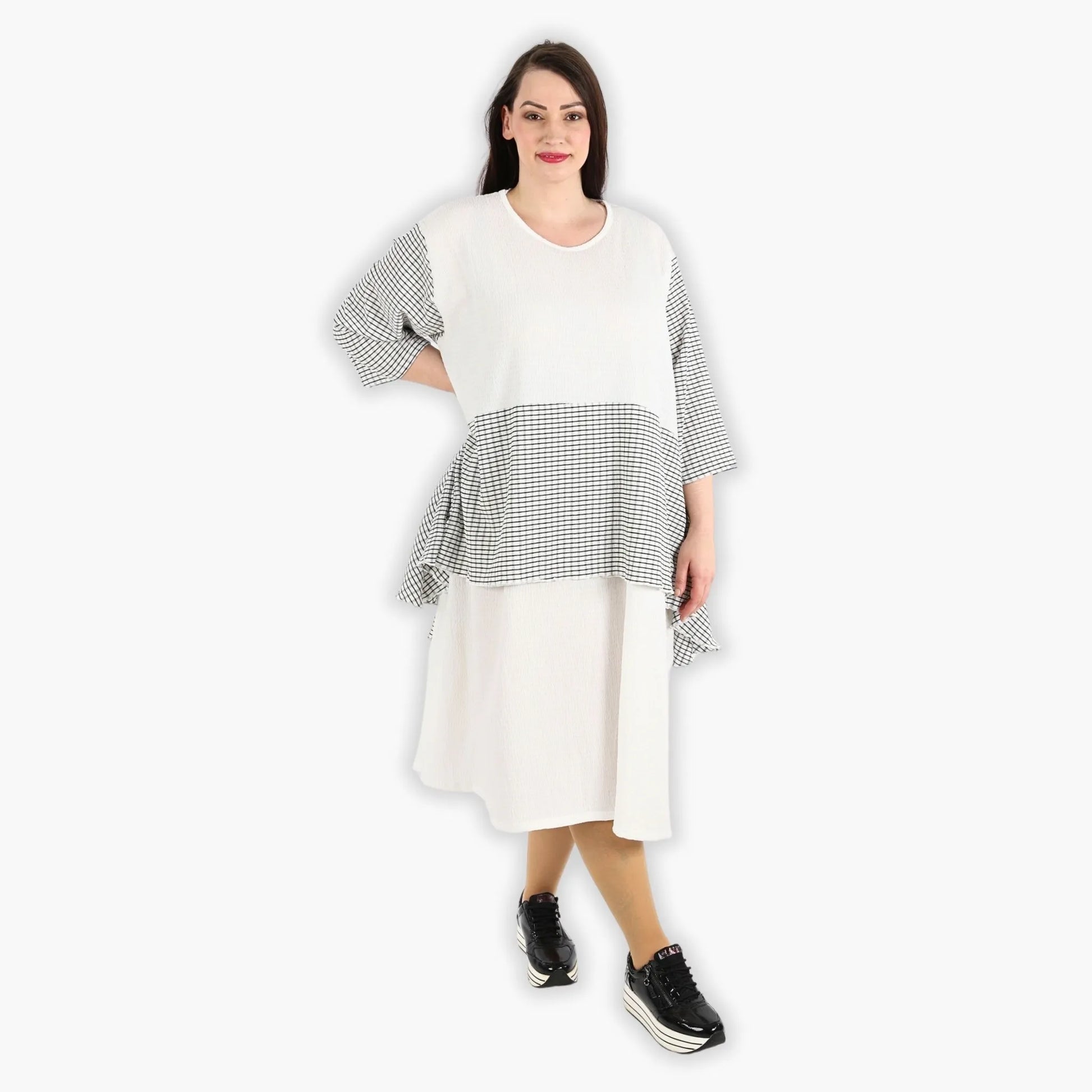  A-Form Kleid in kariertem Schwarz-Weiß mit 3/4-Ärmeln und lässigem Schnitt für Plus Size