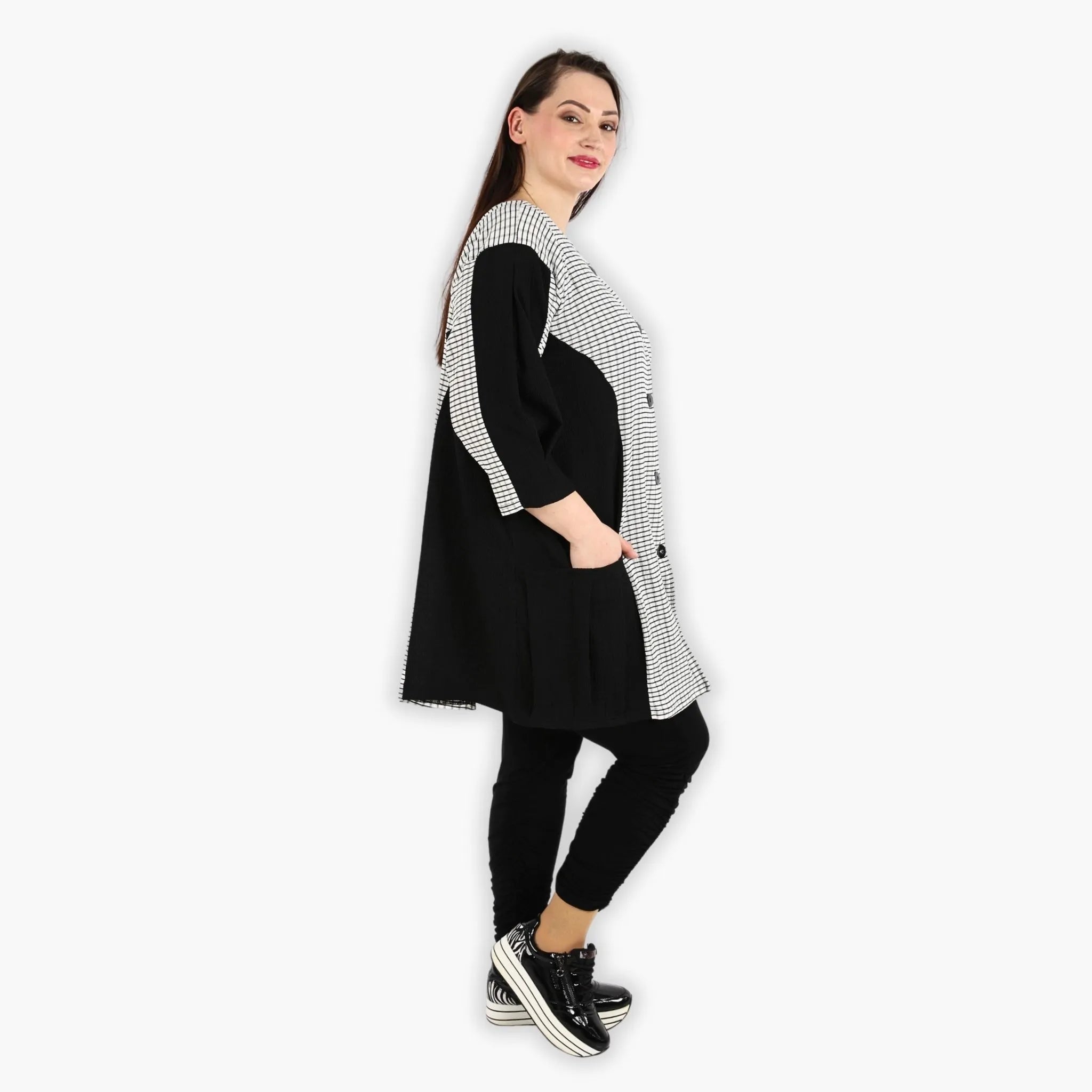  AKH Fashion Jacke in gerundeter Form, aus Viskose, 1288.06933, Schwarz-Weiß, Kariert
