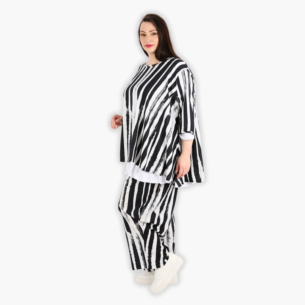  A-Form Bigshirt von AKH Fashion aus Viskose, 1300.00593, Schwarz-Weiß, Schick, Modern, Bequem